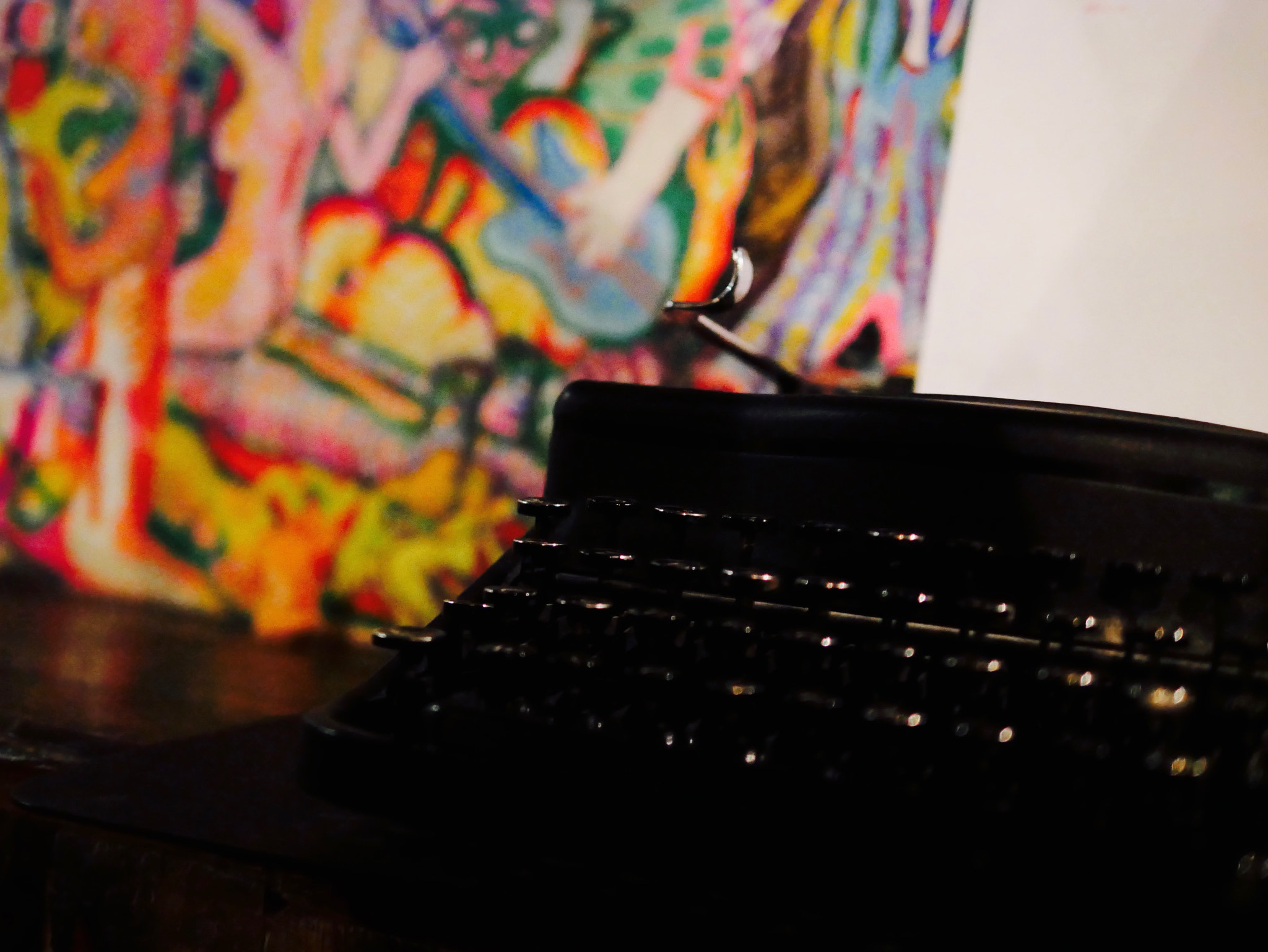 Panasonic Lumix DMC-GX85 (Lumix DMC-GX80 / Lumix DMC-GX7 Mark II) + Panasonic Leica DG Summilux 25mm F1.4 II ASPH sample photo. Typewriter photography