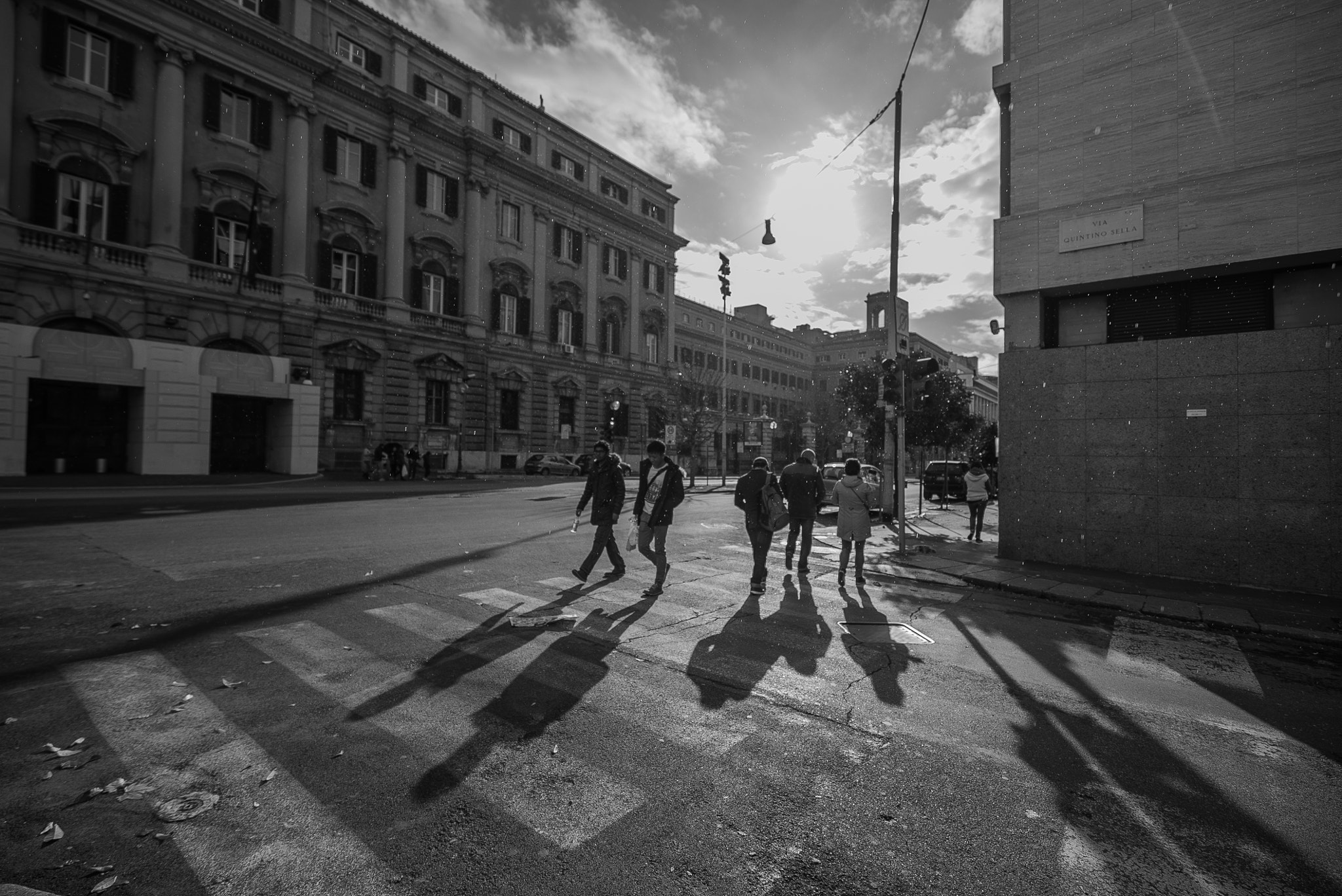 Sony a7S + Sony Vario-Tessar T* FE 16-35mm F4 ZA OSS sample photo. Lluvia romana photography