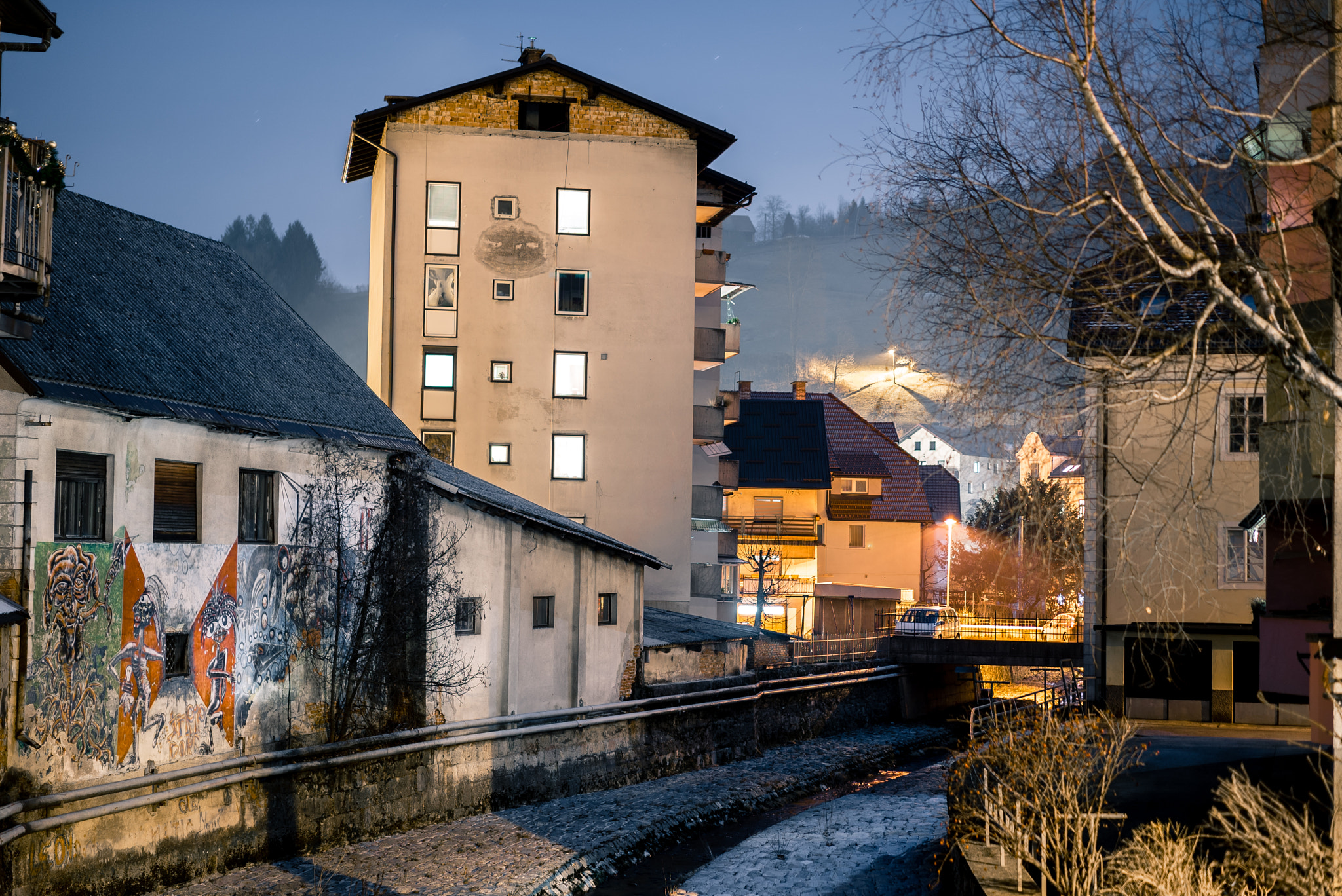 Sony a7S + Sony Sonnar T* FE 55mm F1.8 ZA sample photo. Nightlight photography