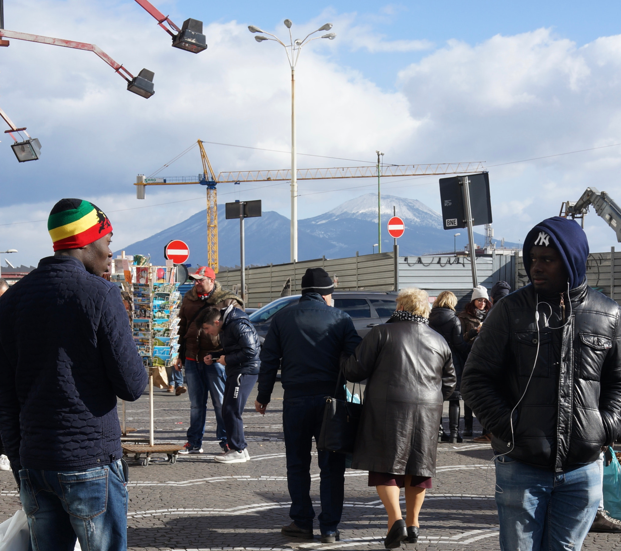 Sony 35mm F2.0 sample photo. Napoli photography