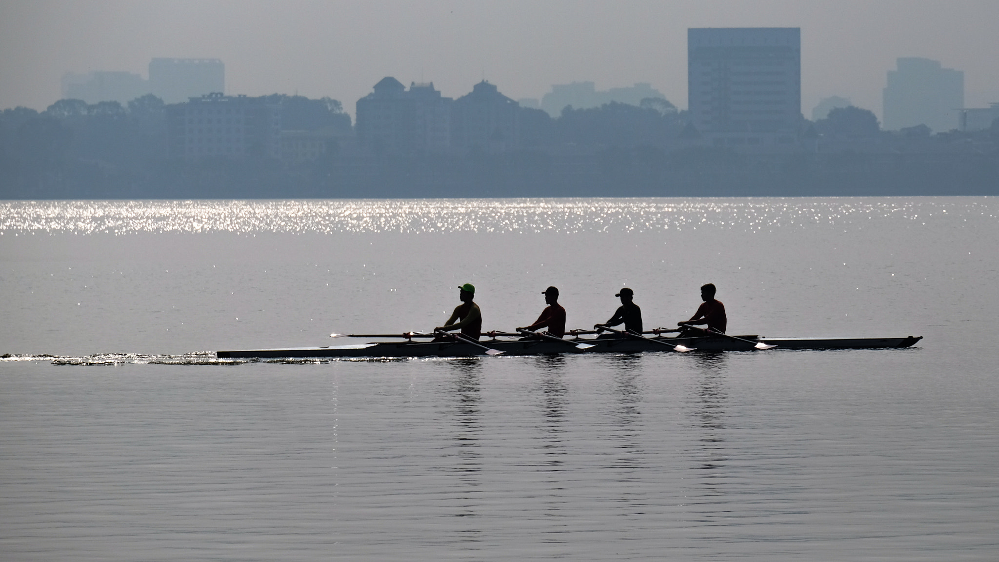 Fujifilm X-E2 + Fujifilm XC 50-230mm F4.5-6.7 OIS II sample photo. Canoeing photography