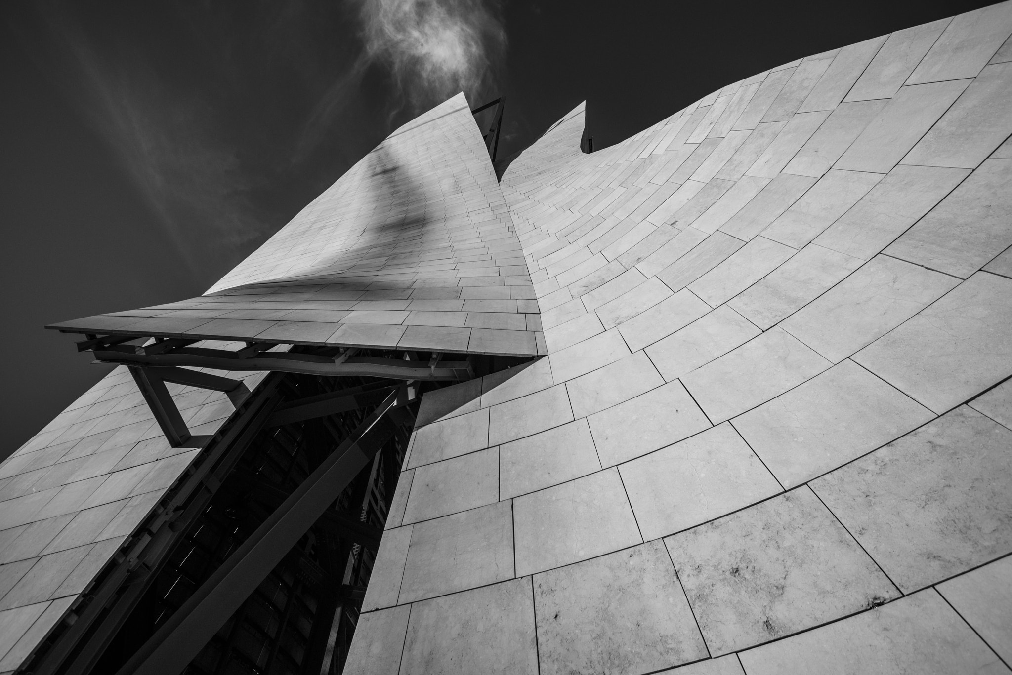 Nikon D800 + Sigma 12-24mm F4.5-5.6 II DG HSM sample photo. Twisted tower photography