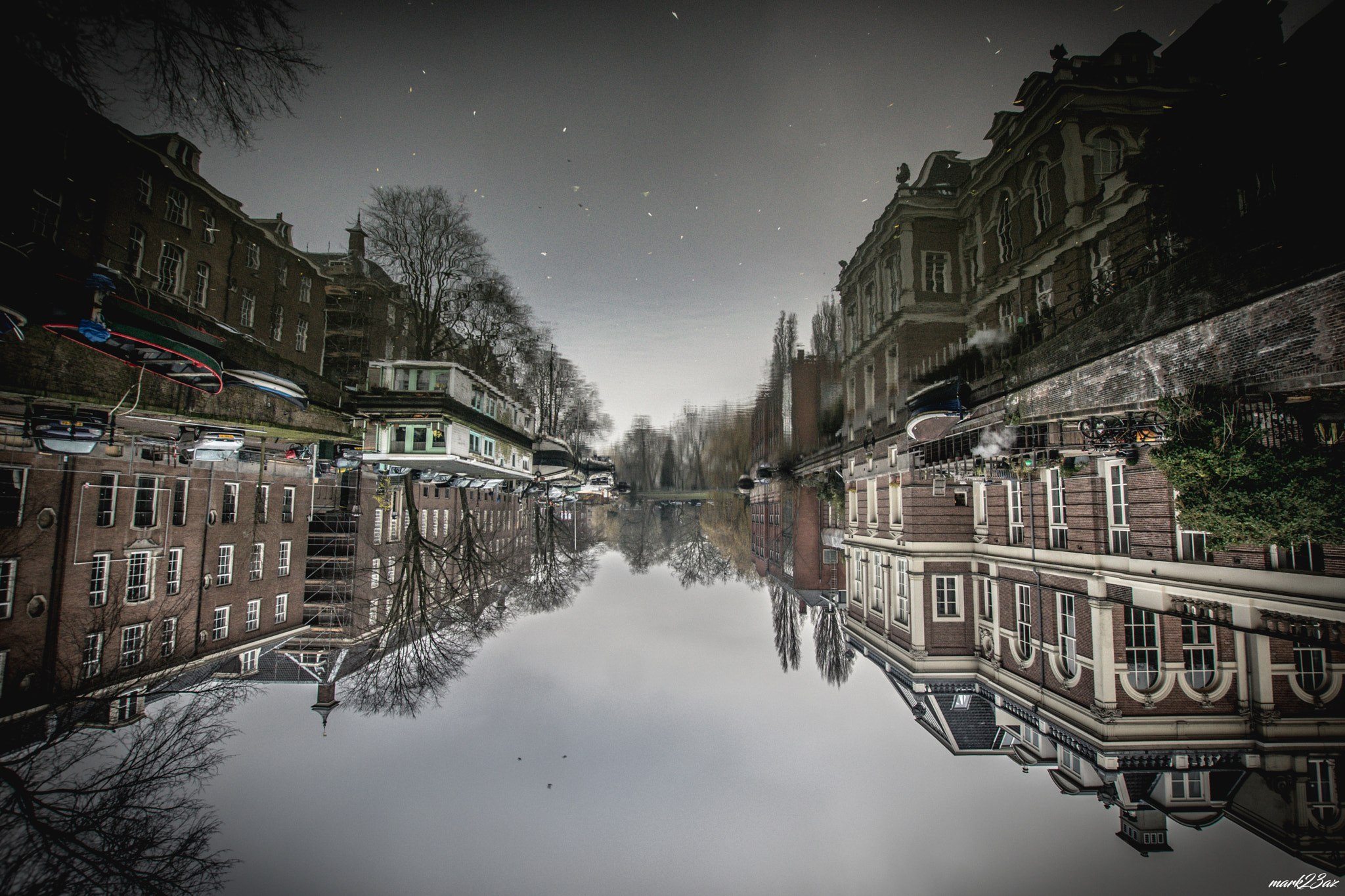 Nikon D3300 + Sigma 10-20mm F3.5 EX DC HSM sample photo. Riflessi photography