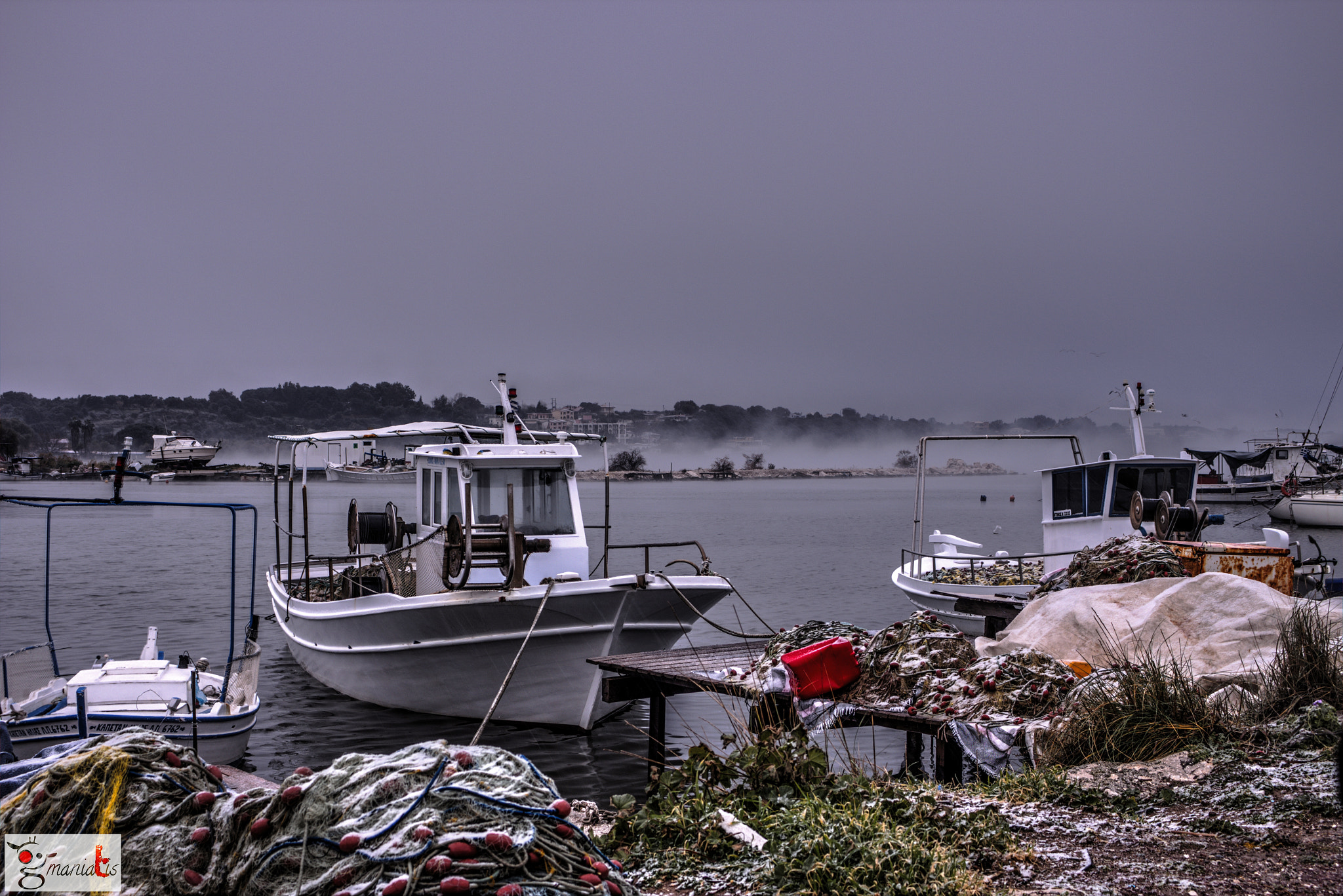 f/3.5-5.6 IS STM sample photo. Fishing village alikes, snow day!!! photography