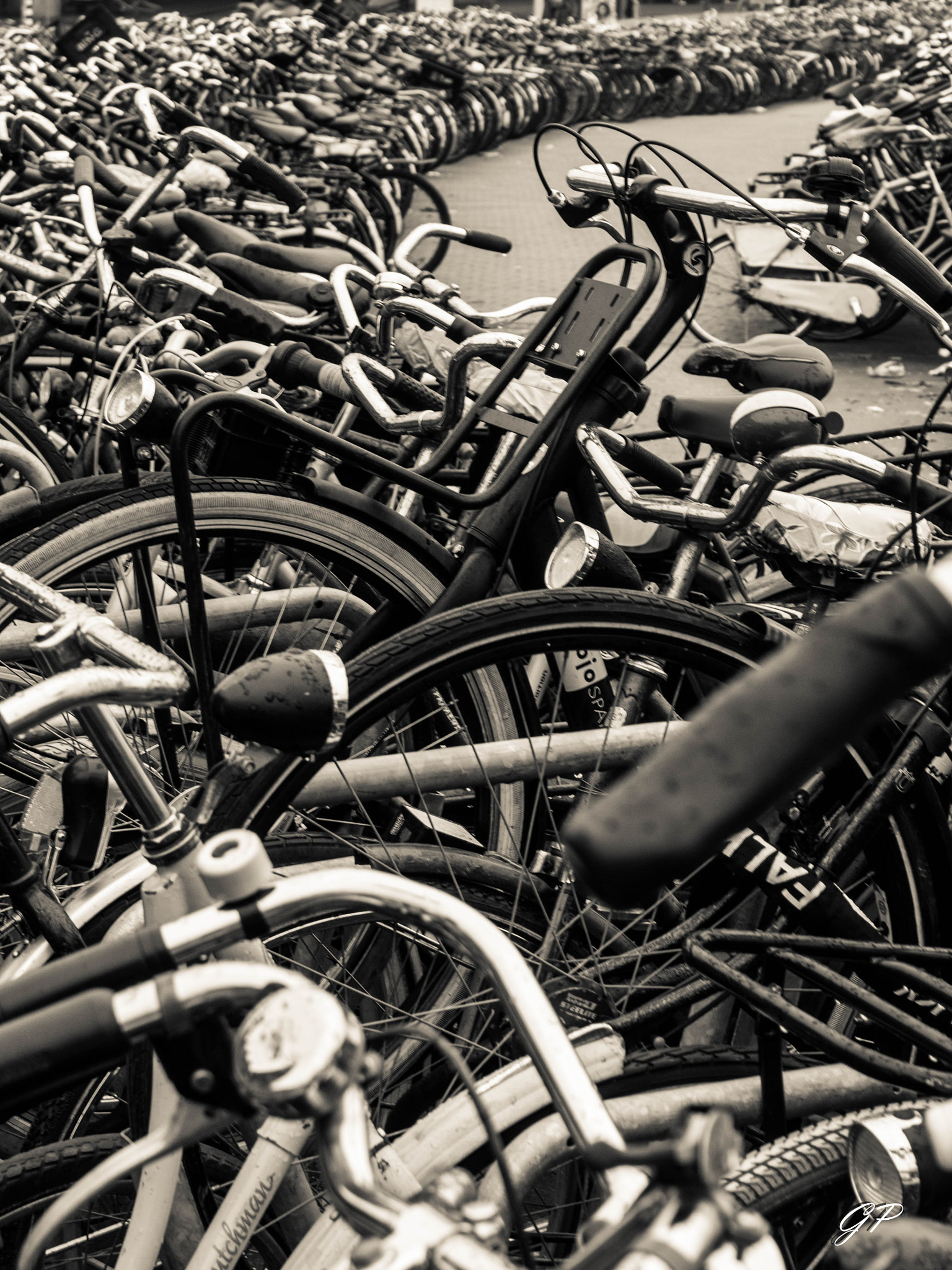 Canon EF-S 18-55mm F3.5-5.6 III sample photo. Tradition of amsterdam photography