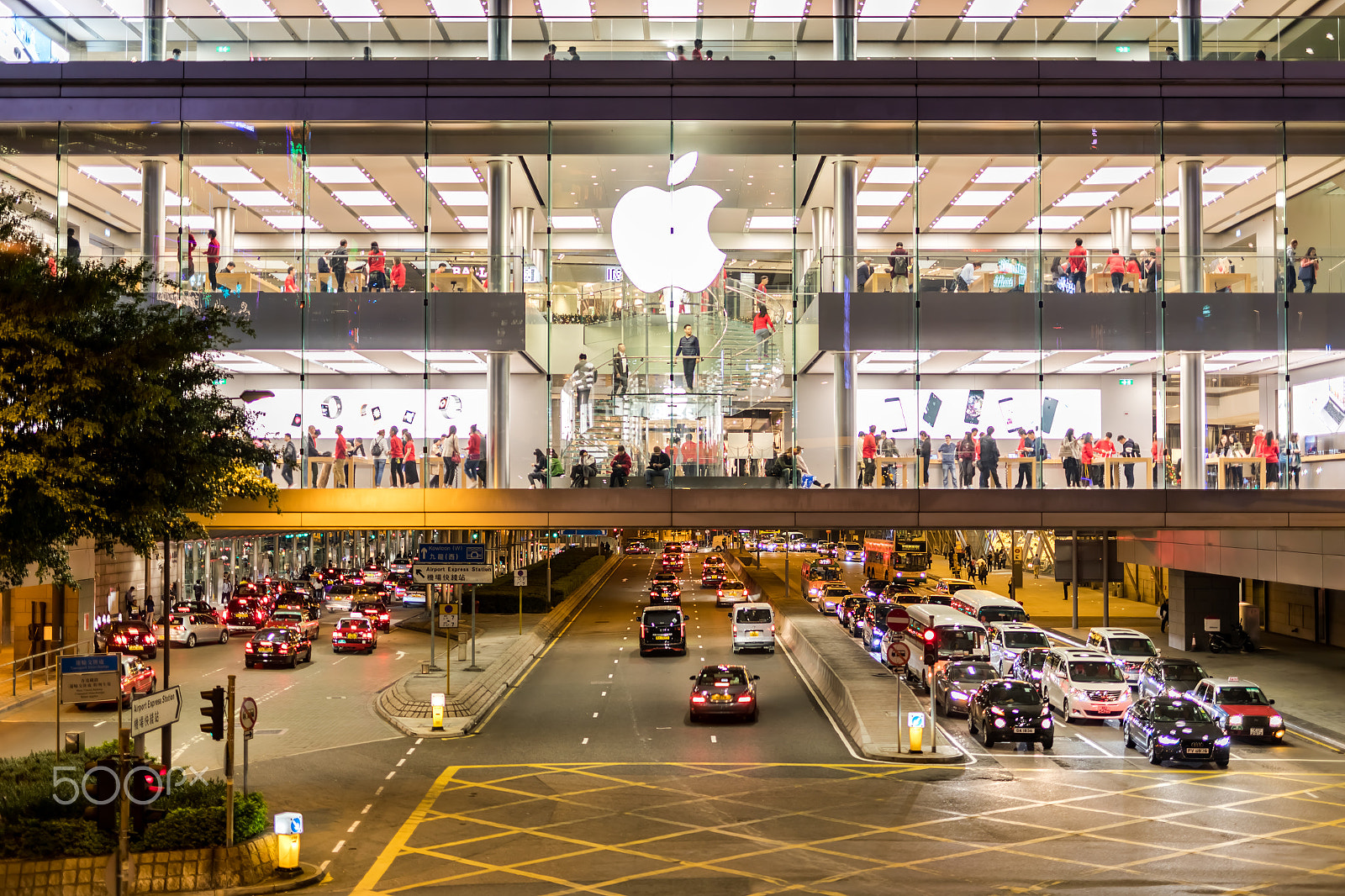 Sigma 50mm F1.4 EX DG HSM sample photo. Apple ifc mall of hong kong at night photography