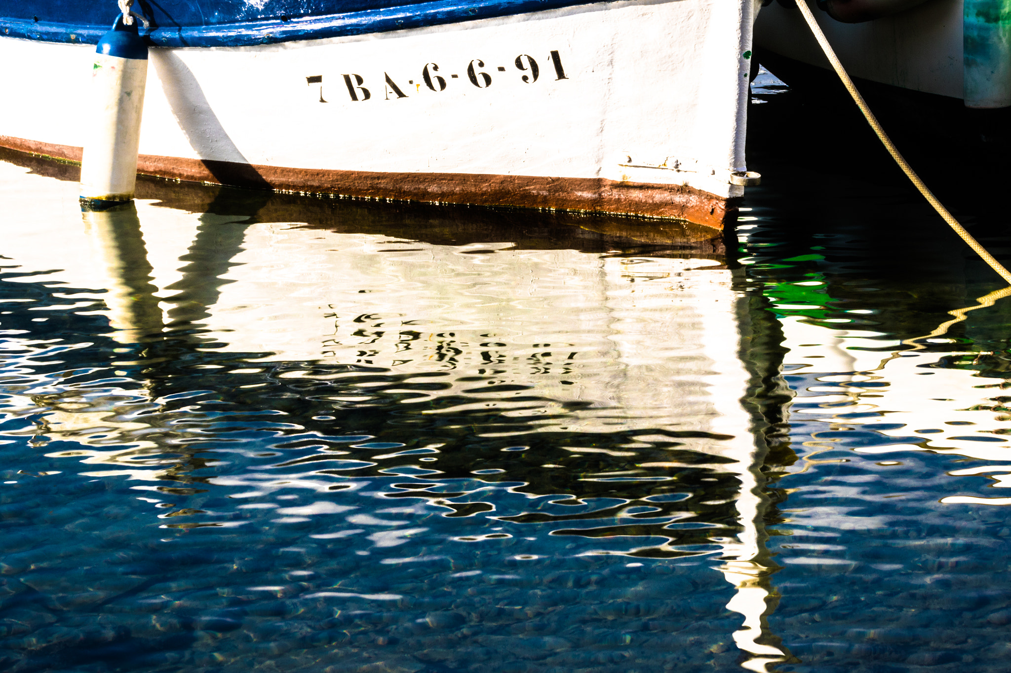 Canon EF 75-300mm F4.0-5.6 IS USM sample photo. La barca / the boat photography