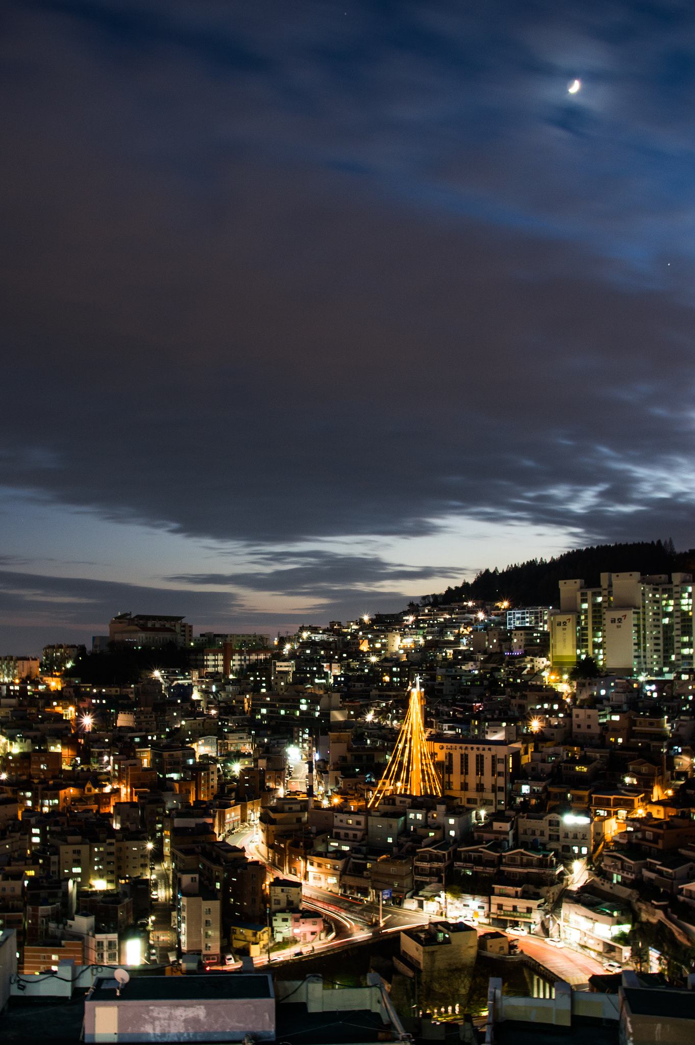 Sigma 17-50mm F2.8 EX DC HSM sample photo. Busan nightscape photography