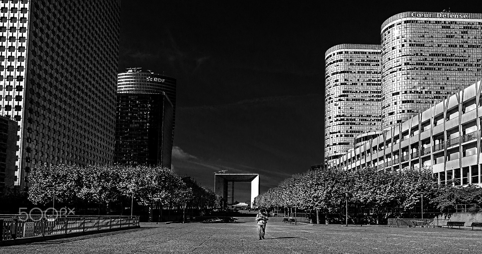 Tokina AT-X Pro 12-24mm F4 (IF) DX sample photo. Parijs photography