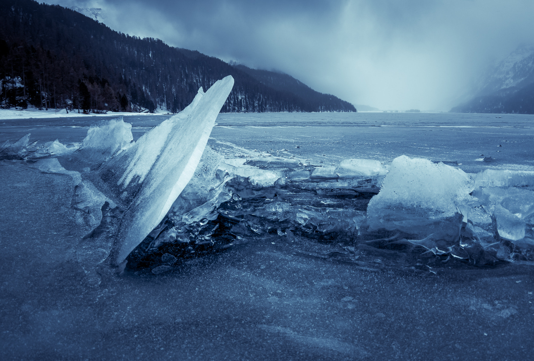 Pentax K-3 sample photo. Broken ice photography