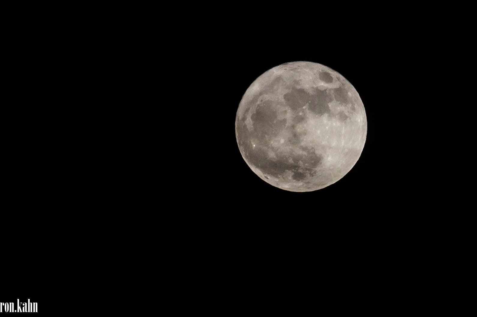 Canon EF 70-200mm F2.8L USM sample photo. The bright side of the moon photography