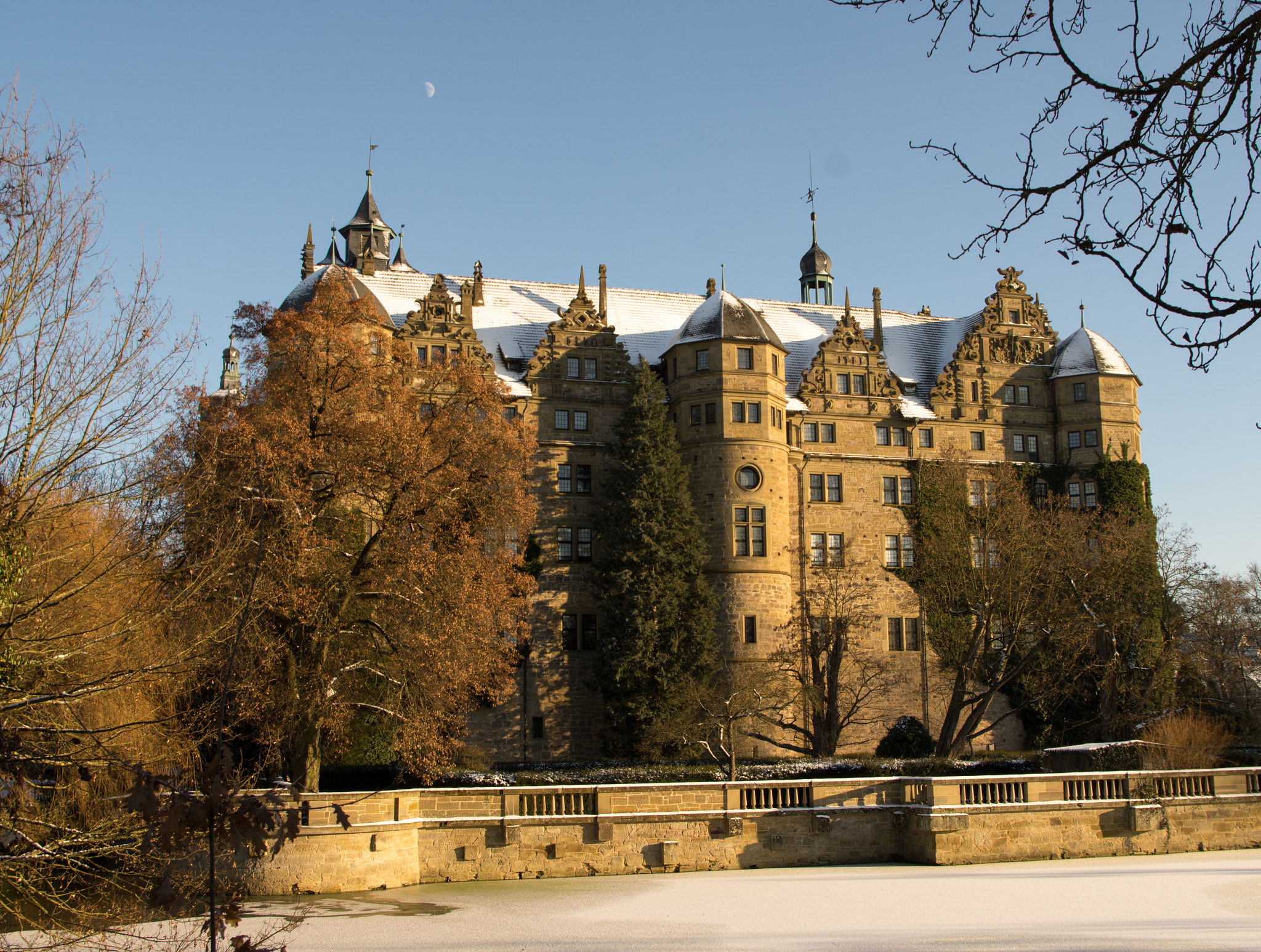 Pentax K-3 sample photo. Neuensteiner schloss photography