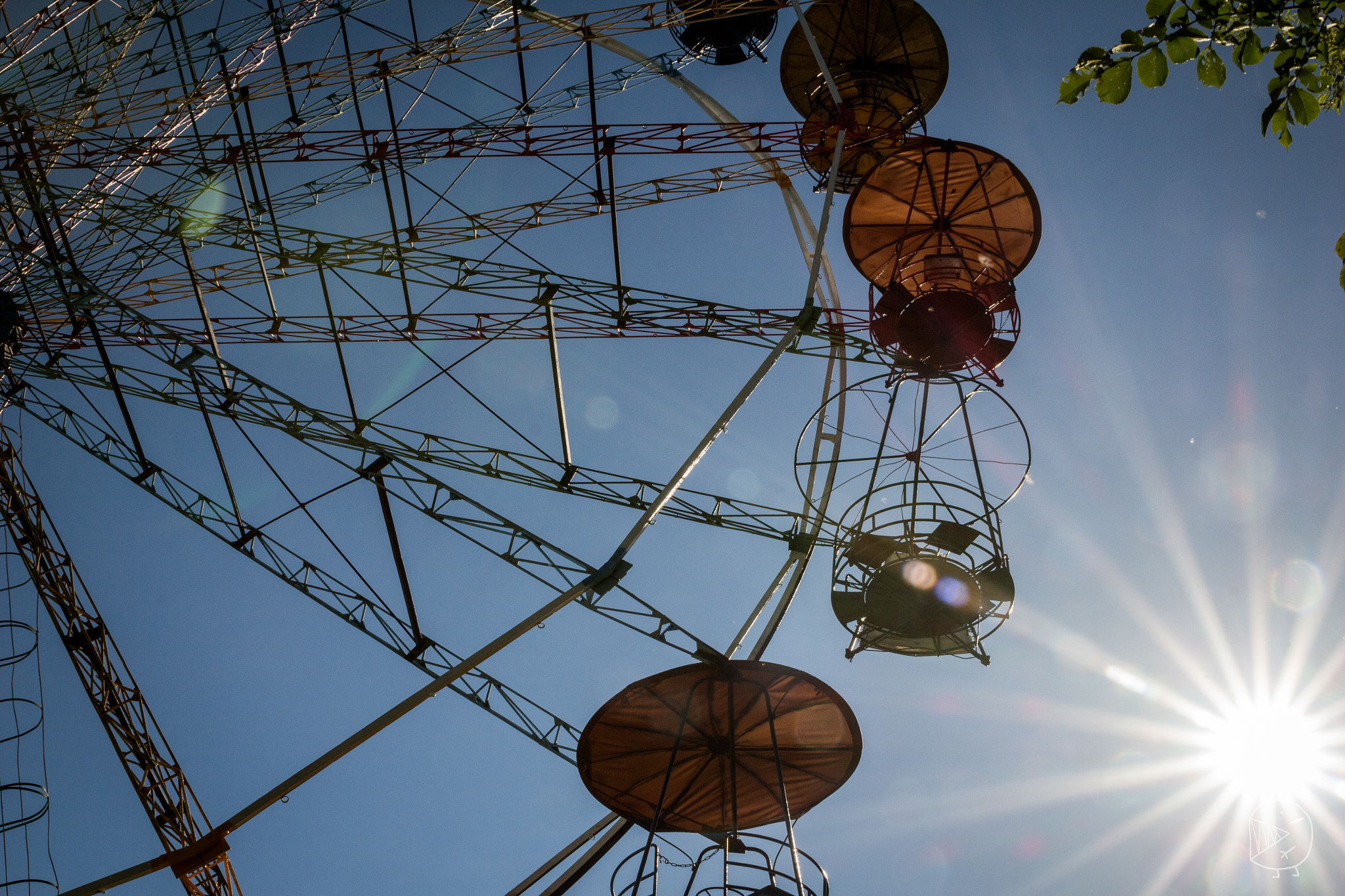 Sigma 24-70mm F2.8 EX DG Macro sample photo. Ferris wheel photography