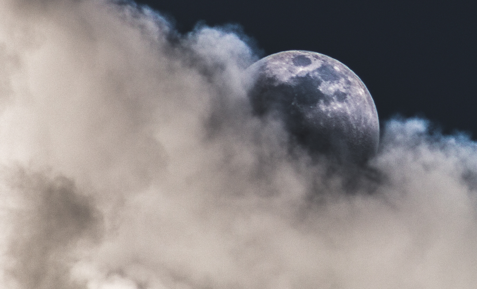 Canon EF 75-300mm f/4-5.6 USM sample photo. Moon. photography
