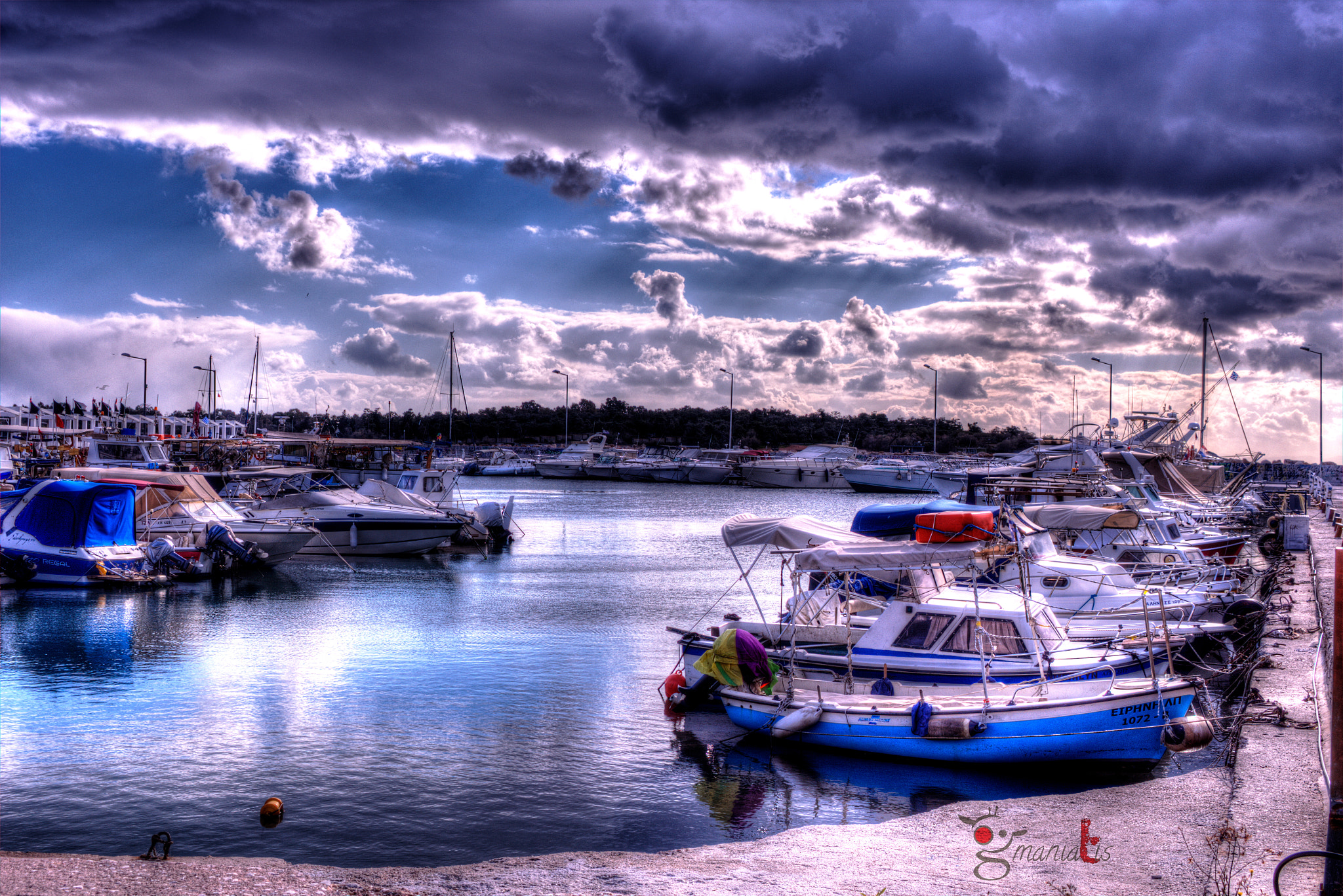 f/3.5-5.6 IS STM sample photo. Port of glufada, greece photography