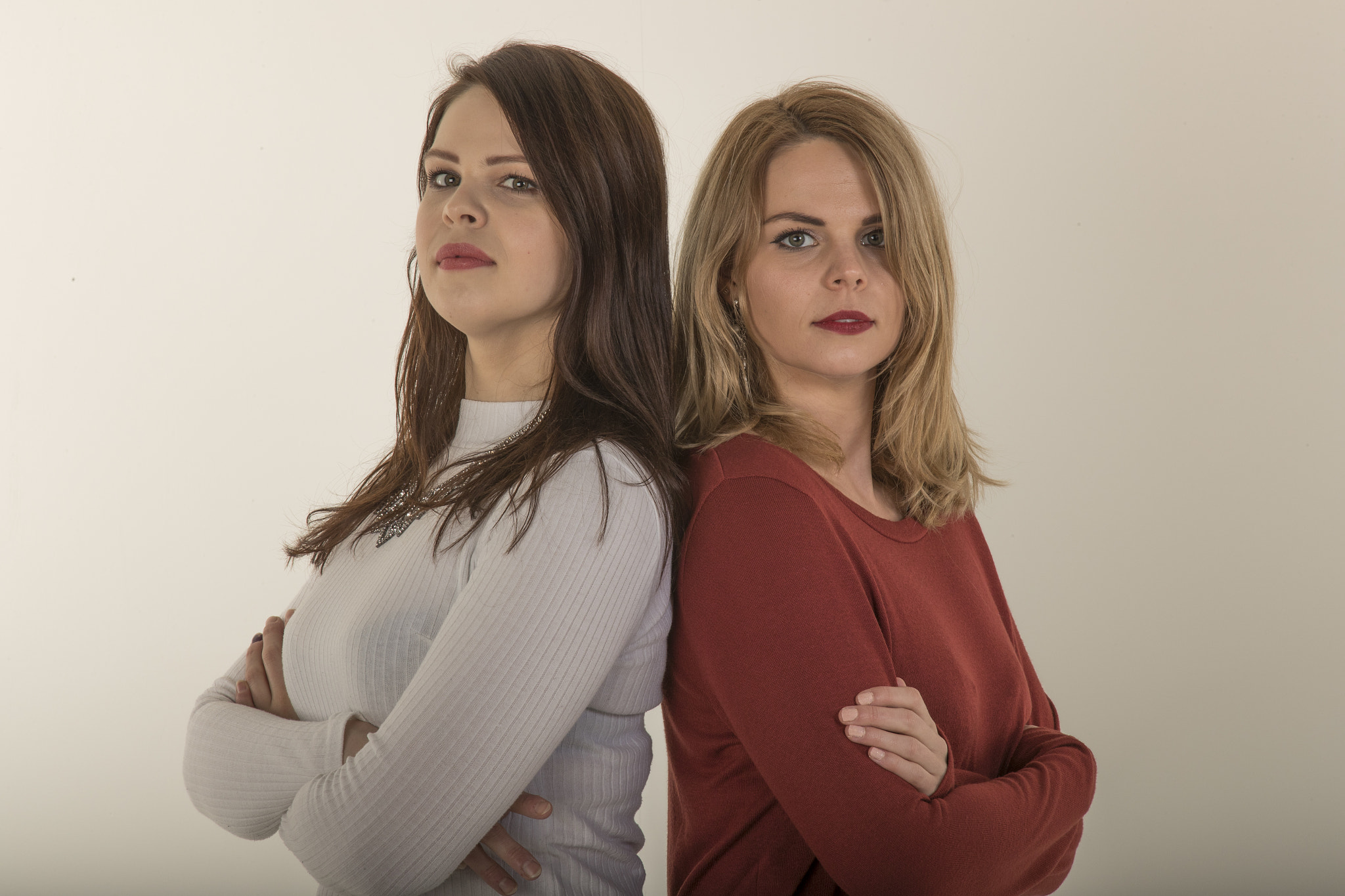 Canon EOS-1D X Mark II sample photo. Sisters photography