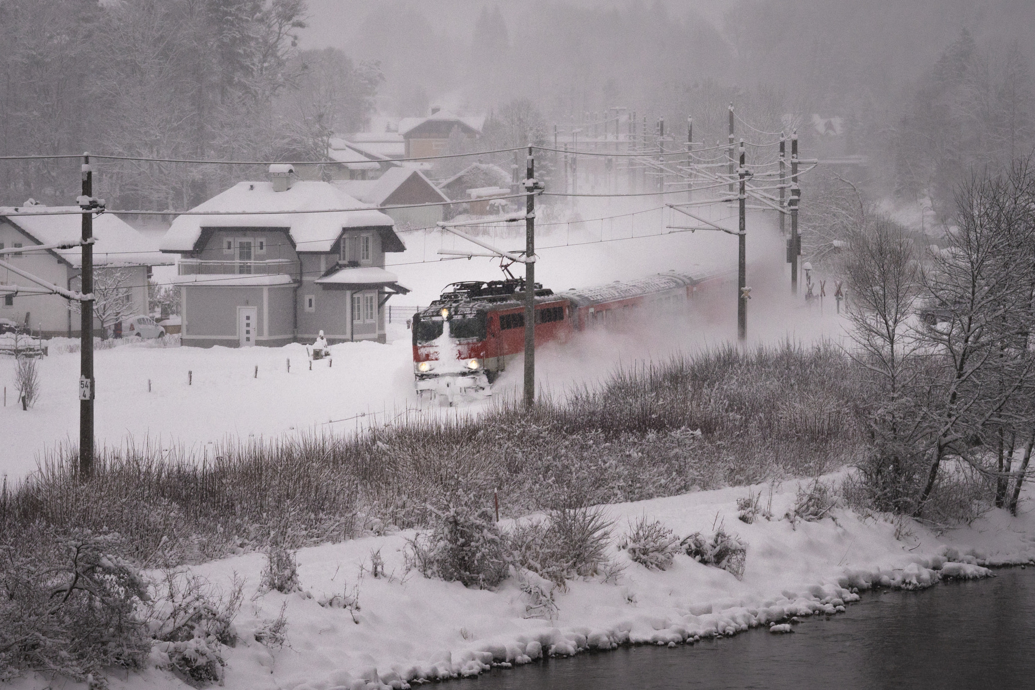 Sony a7R + Sony FE 90mm F2.8 Macro G OSS sample photo. Snow train photography