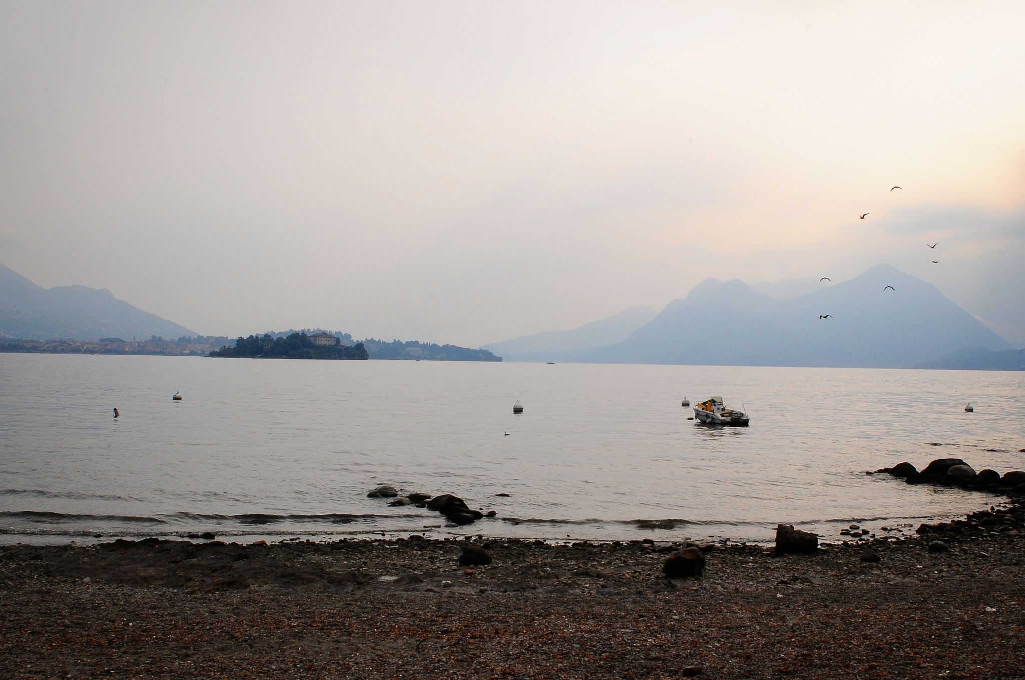 Sigma 24-70mm F2.8 EX DG Macro sample photo. Isola dei pescatori photography