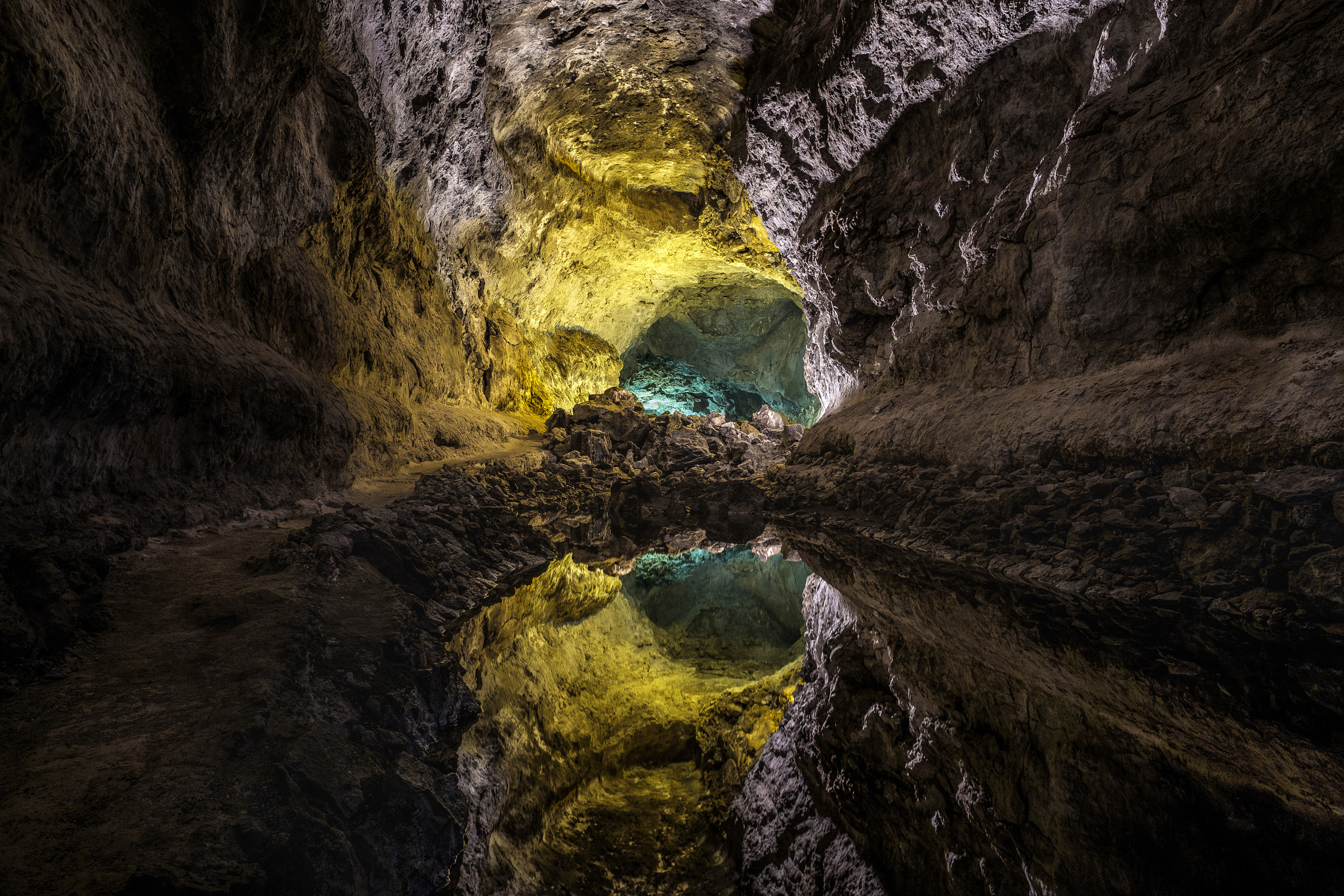 Fujifilm X-T2 + Fujifilm XF 14mm F2.8 R sample photo. Cave photography