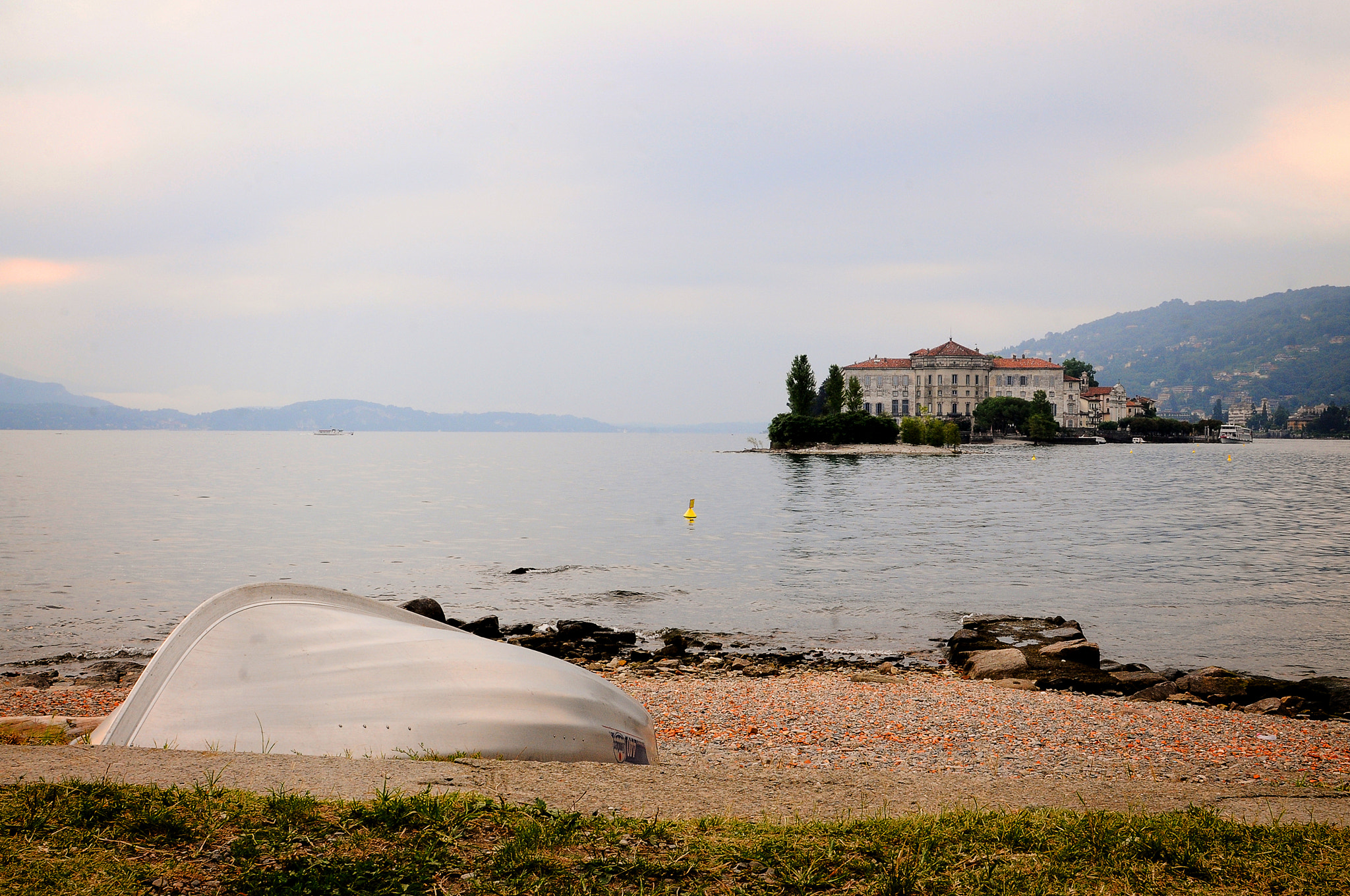 Sigma 24-70mm F2.8 EX DG Macro sample photo. Isola bella photography