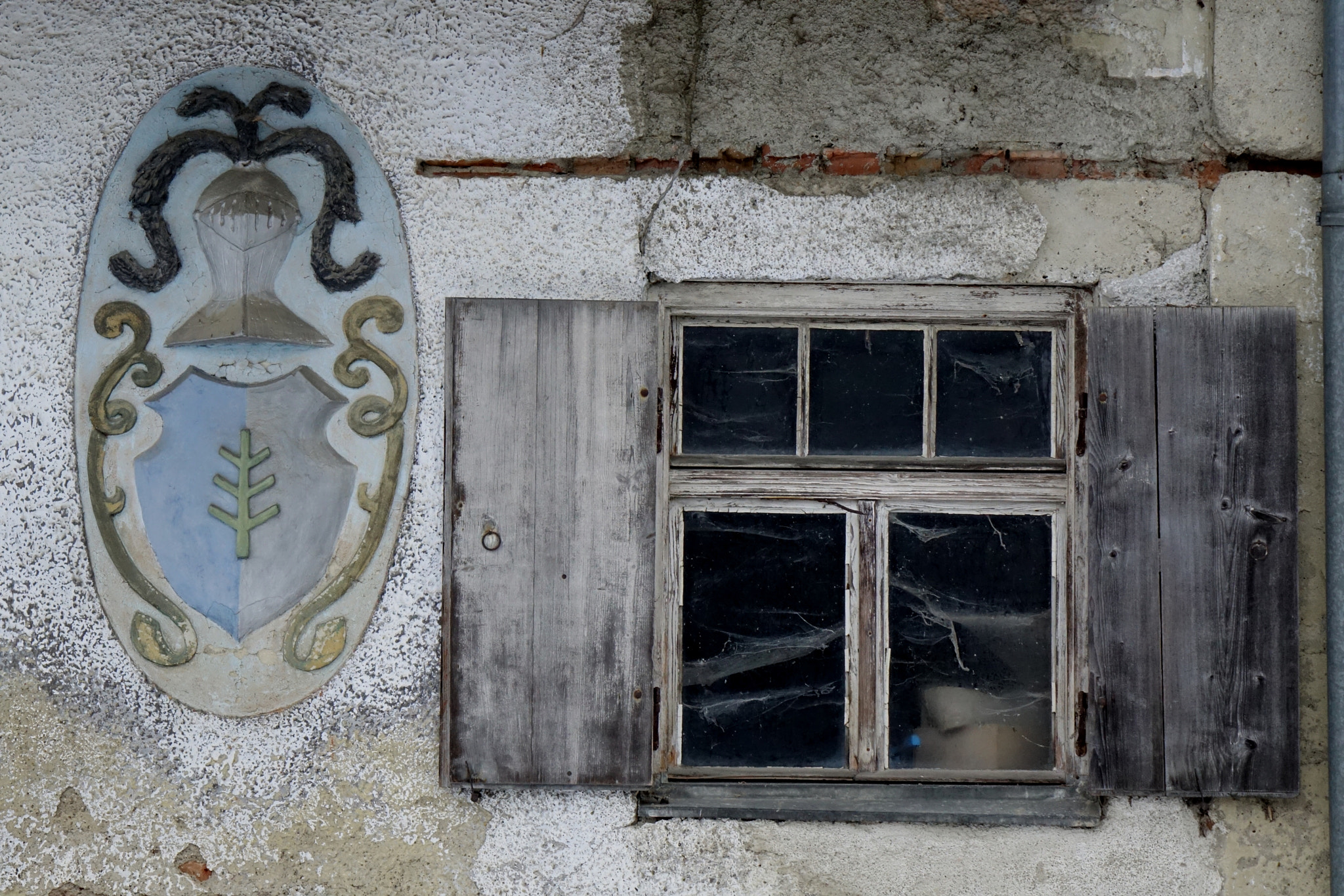 Sony Cyber-shot DSC-RX10 + Sony 24-200mm F2.8 sample photo. An old story photography