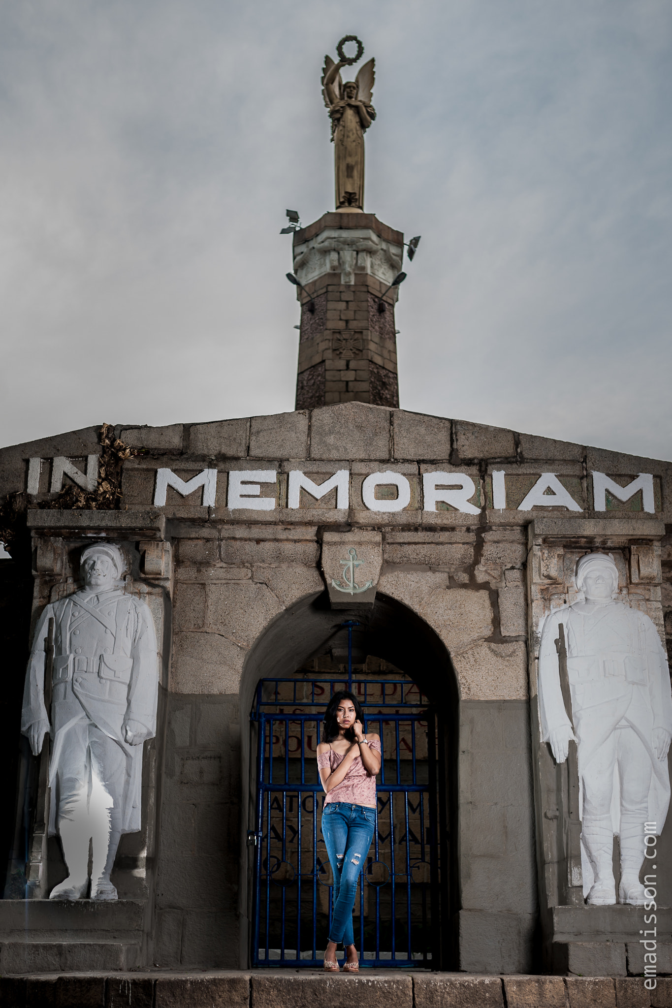 Canon EOS-1D Mark III sample photo. In memoriam photography