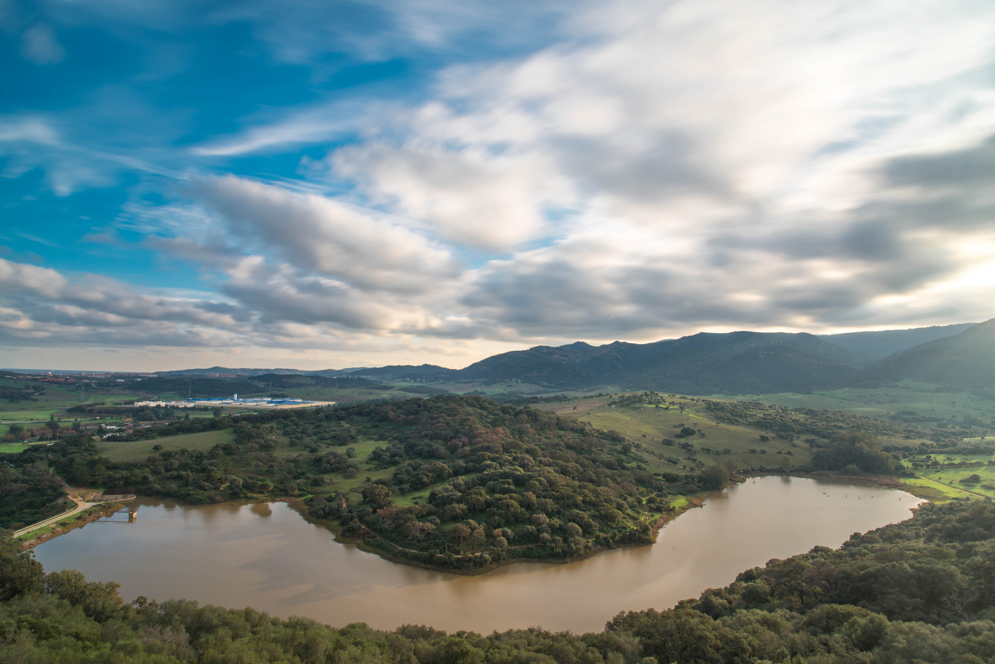 Sigma 17-35mm F2.8-4 EX DG  Aspherical HSM sample photo. Spanish horseshoe  photography