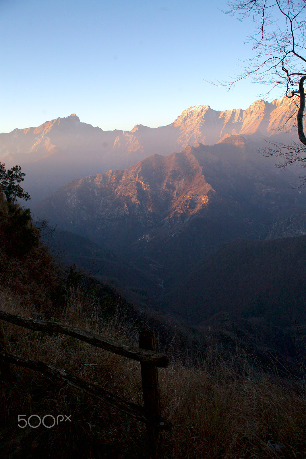 Canon EOS 5D + Sigma 24-70mm F2.8 EX DG Macro sample photo. Apuane mountains landscape photography