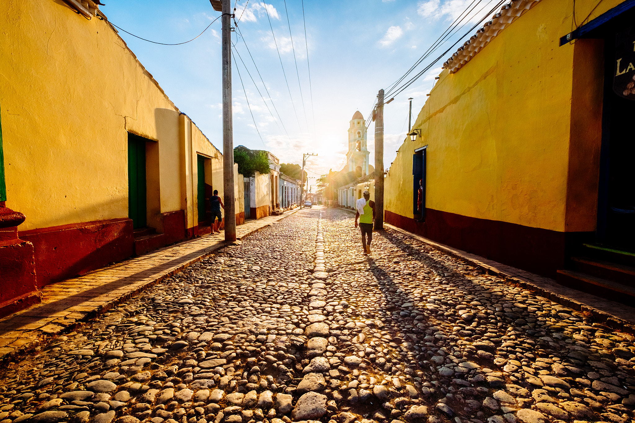 Fujifilm X-E2 + Fujifilm XF 10-24mm F4 R OIS sample photo. Sunset in trinidad, cuba photography