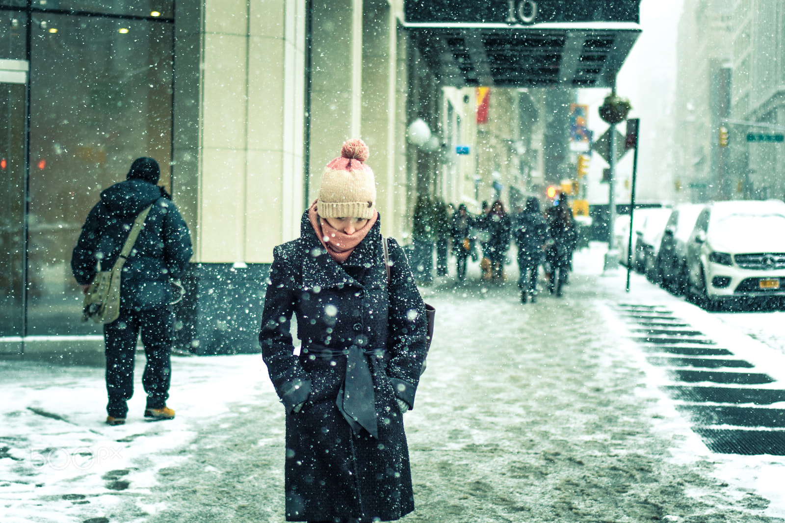 Nikon D5300 + Nikon AF Nikkor 50mm F1.8D sample photo. Snow shower photography