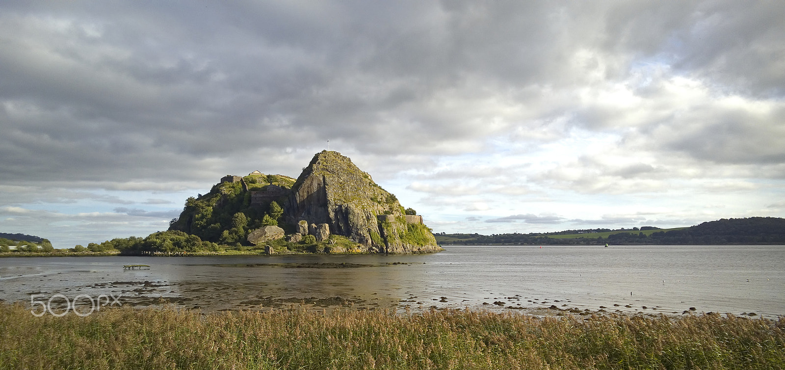 Nokia Lumia 830 sample photo. Dumbarton rock photography
