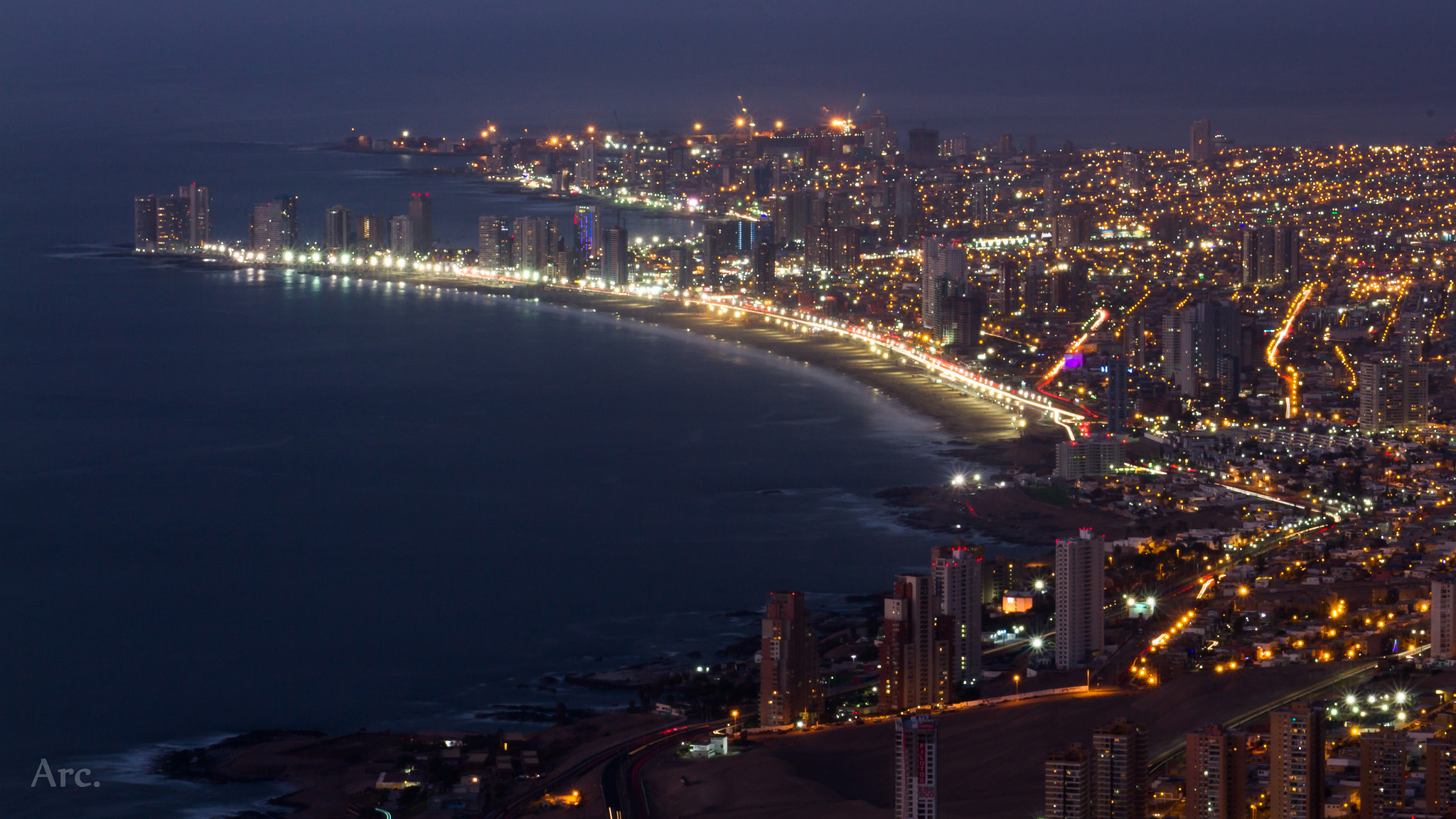Canon EOS 7D + EF75-300mm f/4-5.6 sample photo. Iquique city. photography