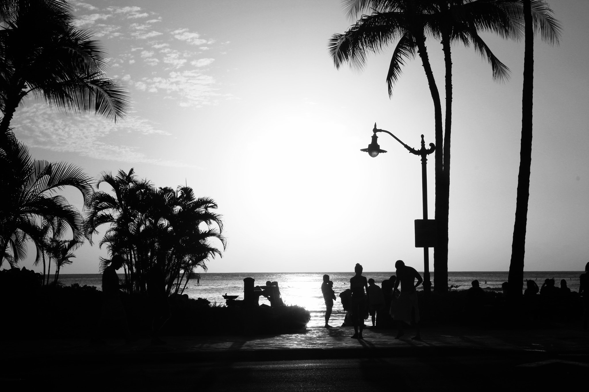 Canon EOS 1200D (EOS Rebel T5 / EOS Kiss X70 / EOS Hi) sample photo. Hawaï sunset, waikiki beach photography