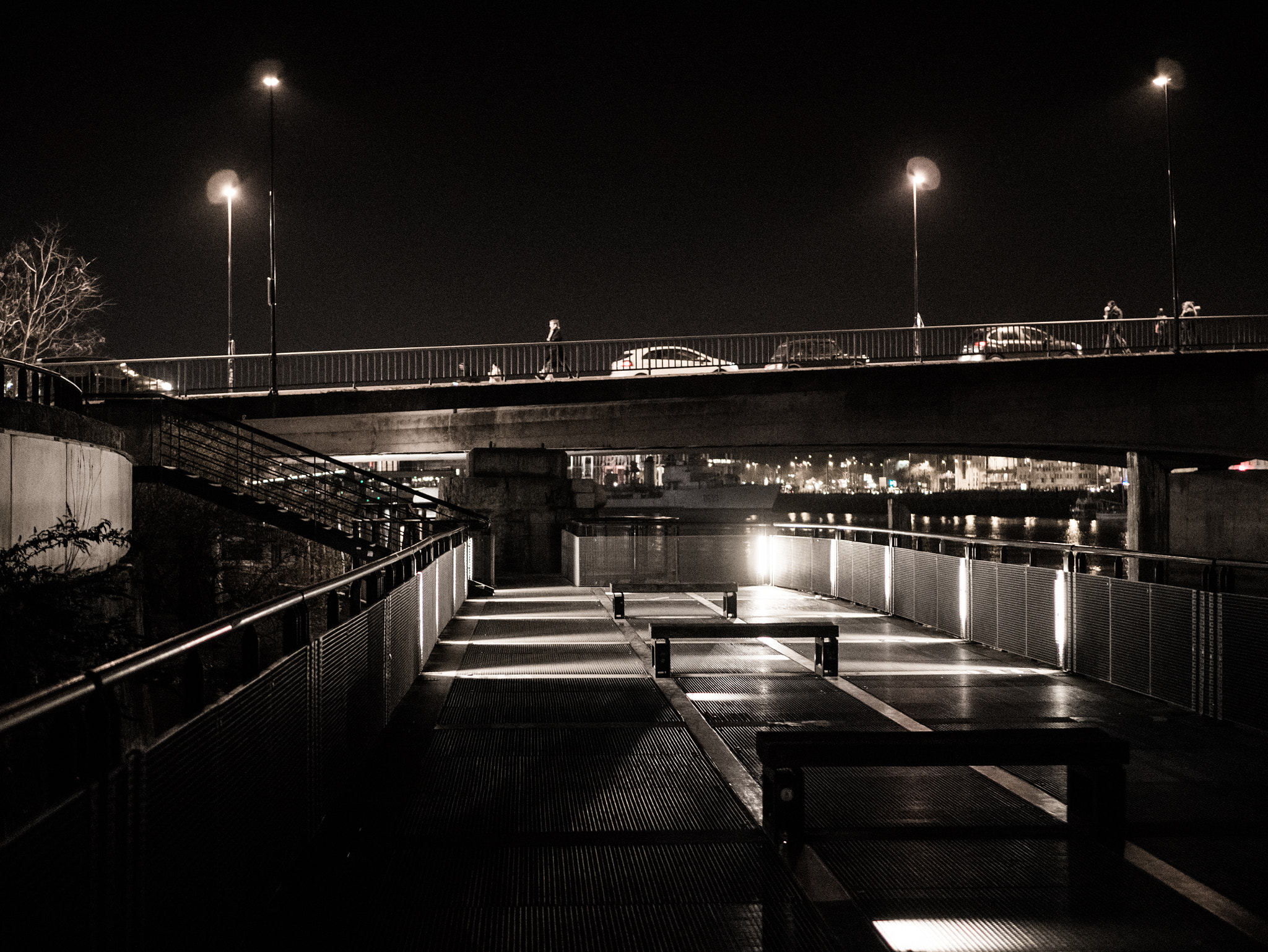 Panasonic Lumix DMC-GM5 + LUMIX G 25/F1.7 sample photo. Île de nantes la nuit photography