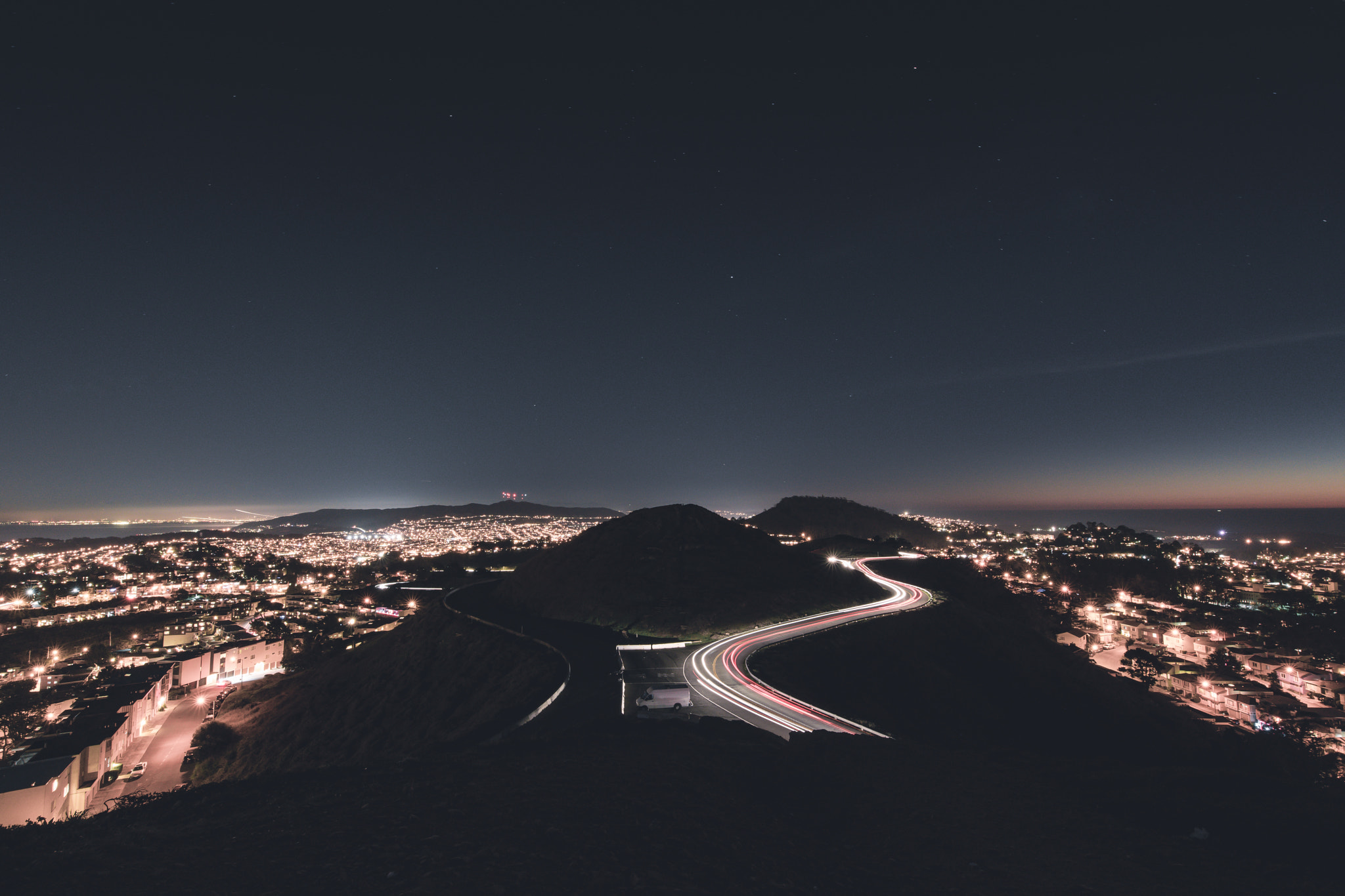 14-24mm F2.8-2.8 G sample photo. On top of twin peaks, san francisco photography