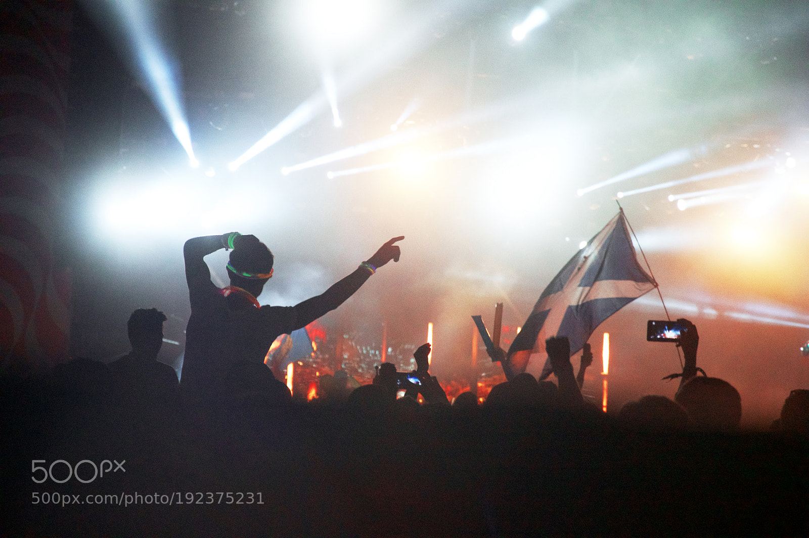 Nikon D3200 sample photo. When the beat drops photography