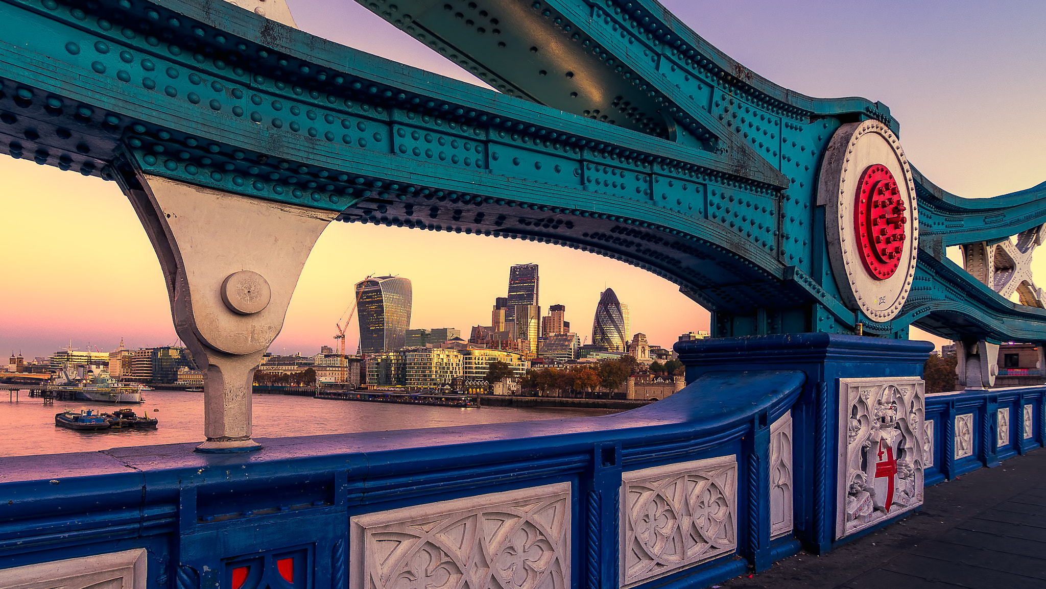Tokina AT-X Pro 11-16mm F2.8 DX sample photo. London skyline at sunrise photography