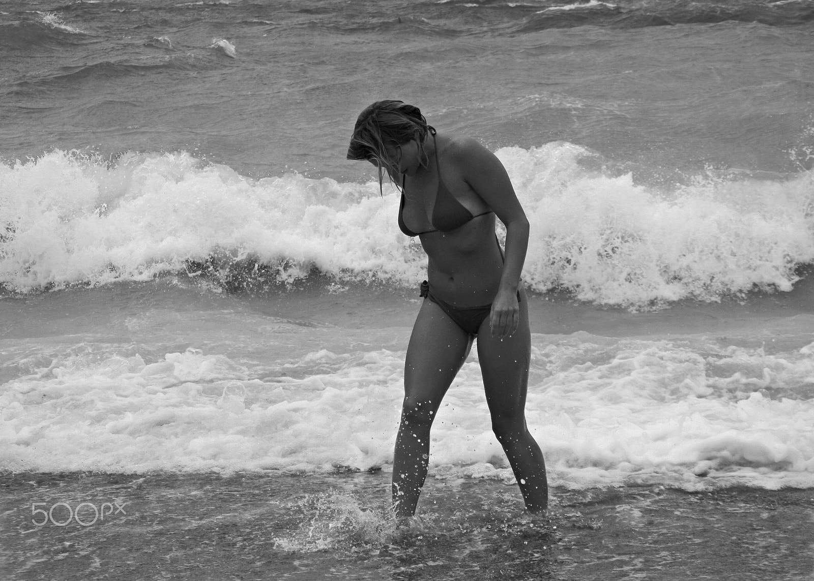 Canon EOS 350D (EOS Digital Rebel XT / EOS Kiss Digital N) sample photo. On the beach photography