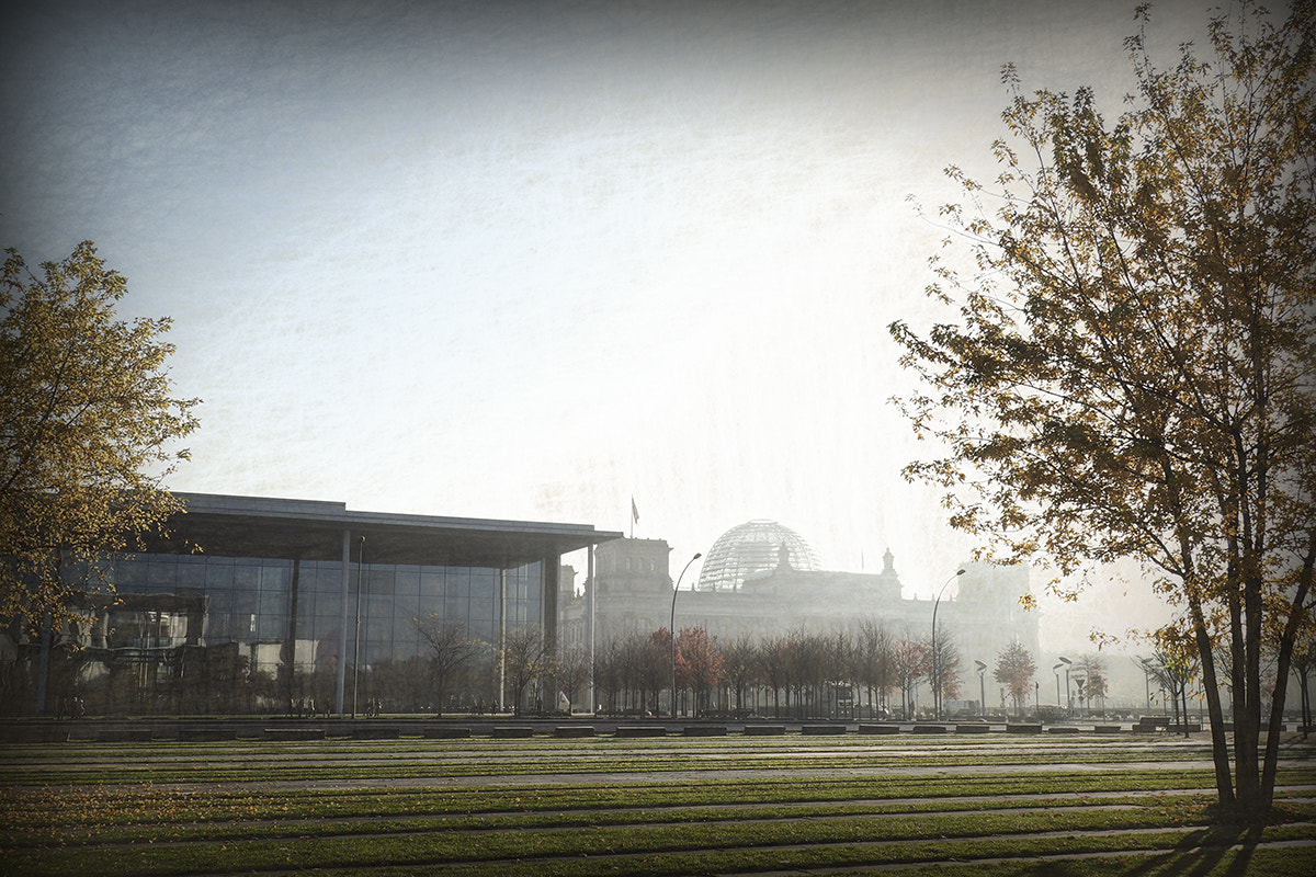 Olympus OM-D E-M5 II sample photo. Autumnal in berlin photography