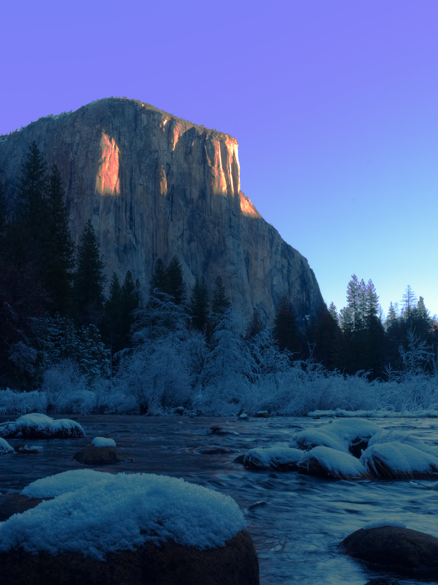 Olympus M.Zuiko Digital ED 12-40mm F2.8 Pro sample photo. El cap sunrise photography