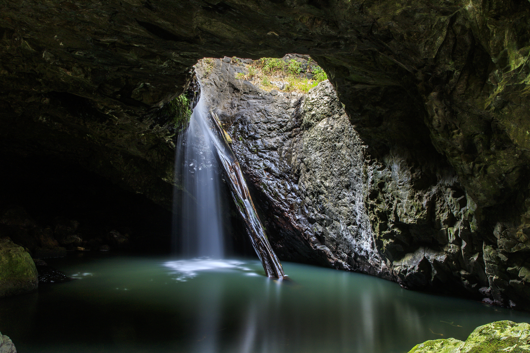 Tamron SP AF 17-50mm F2.8 XR Di II LD Aspherical (IF) sample photo. Natural arch photography