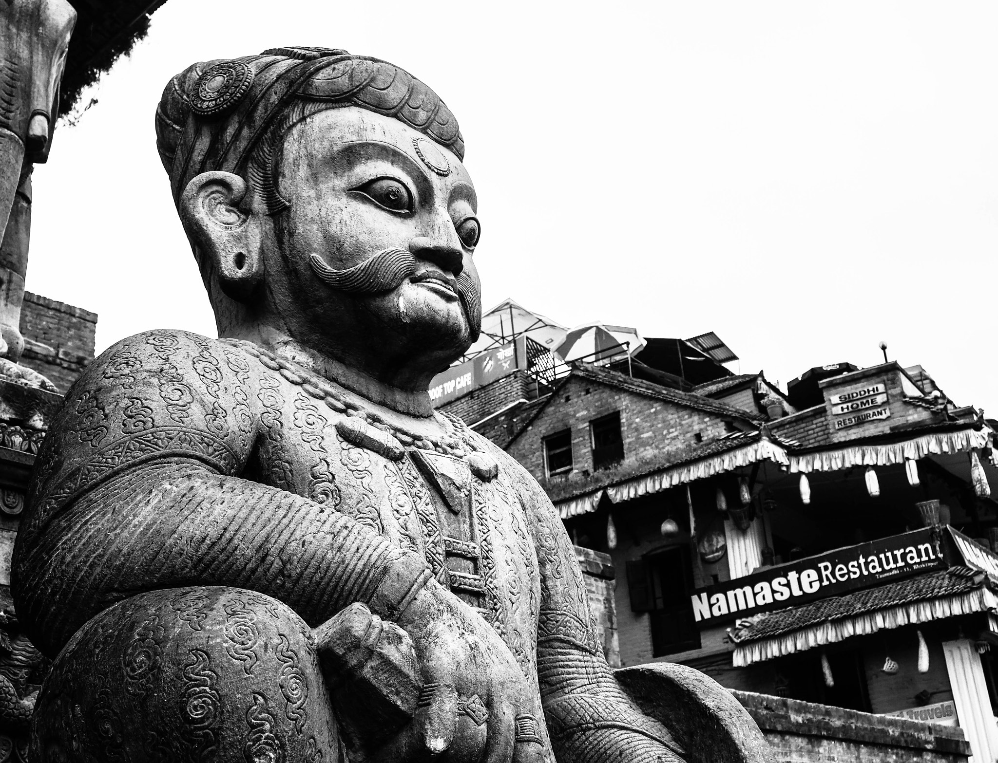 Olympus M.Zuiko Digital 14-42mm F3.5-5.6 II R sample photo. Streets of kathmandu photography