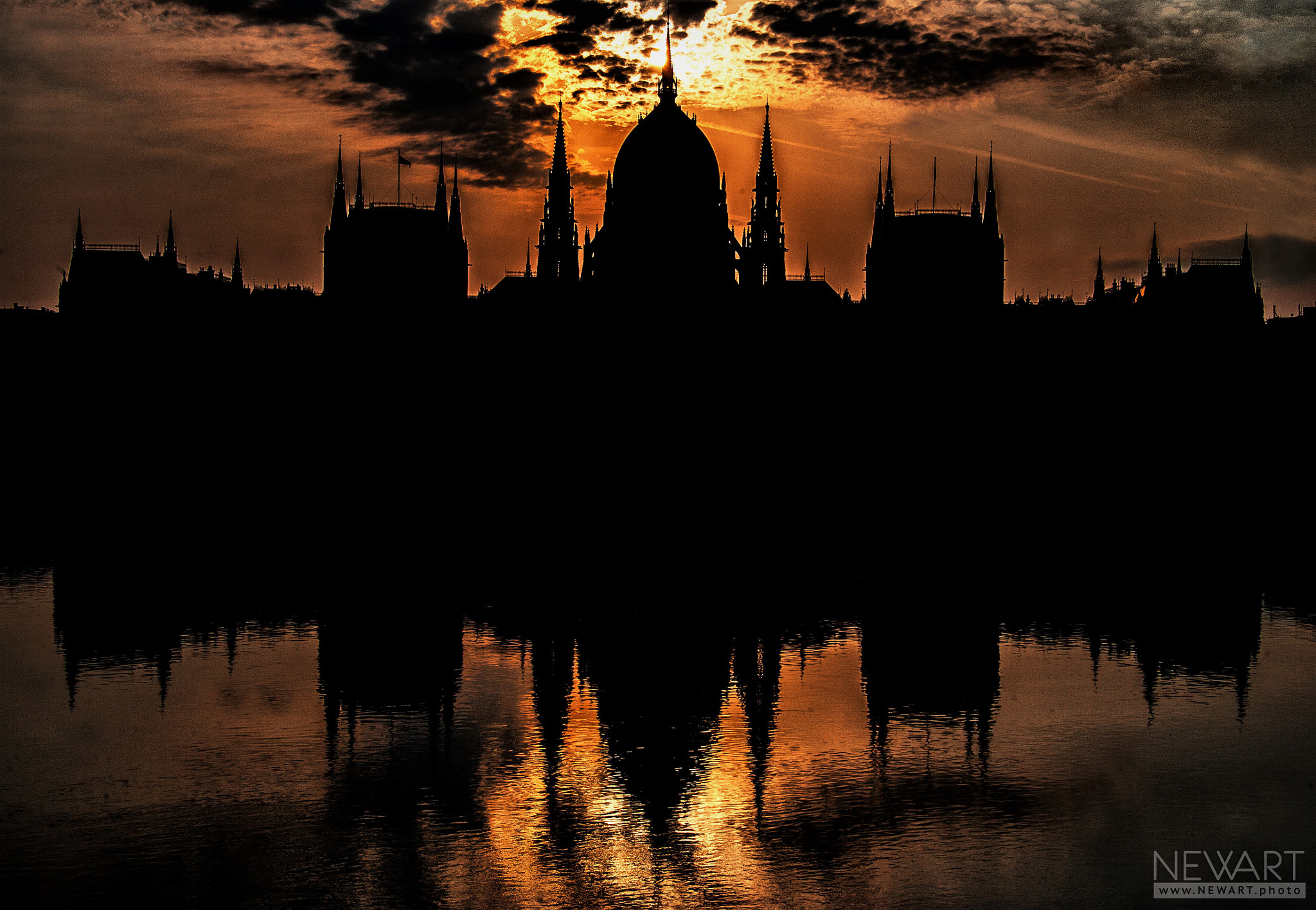 Canon EOS-1Ds Mark II sample photo. Parlament kontraszt photography