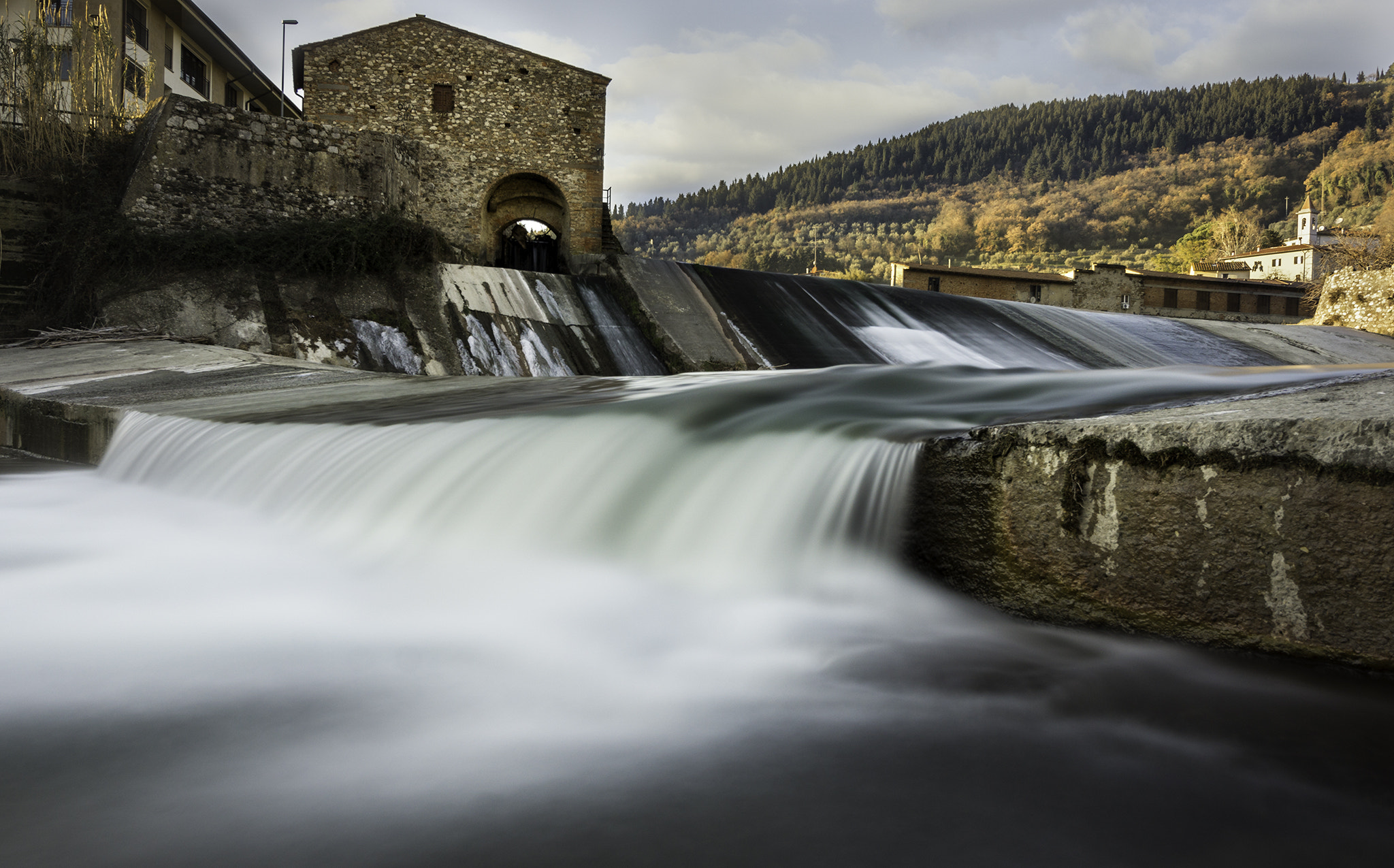 Sony a6000 + Tamron 18-270mm F3.5-6.3 Di II PZD sample photo. Hydroelectric station photography
