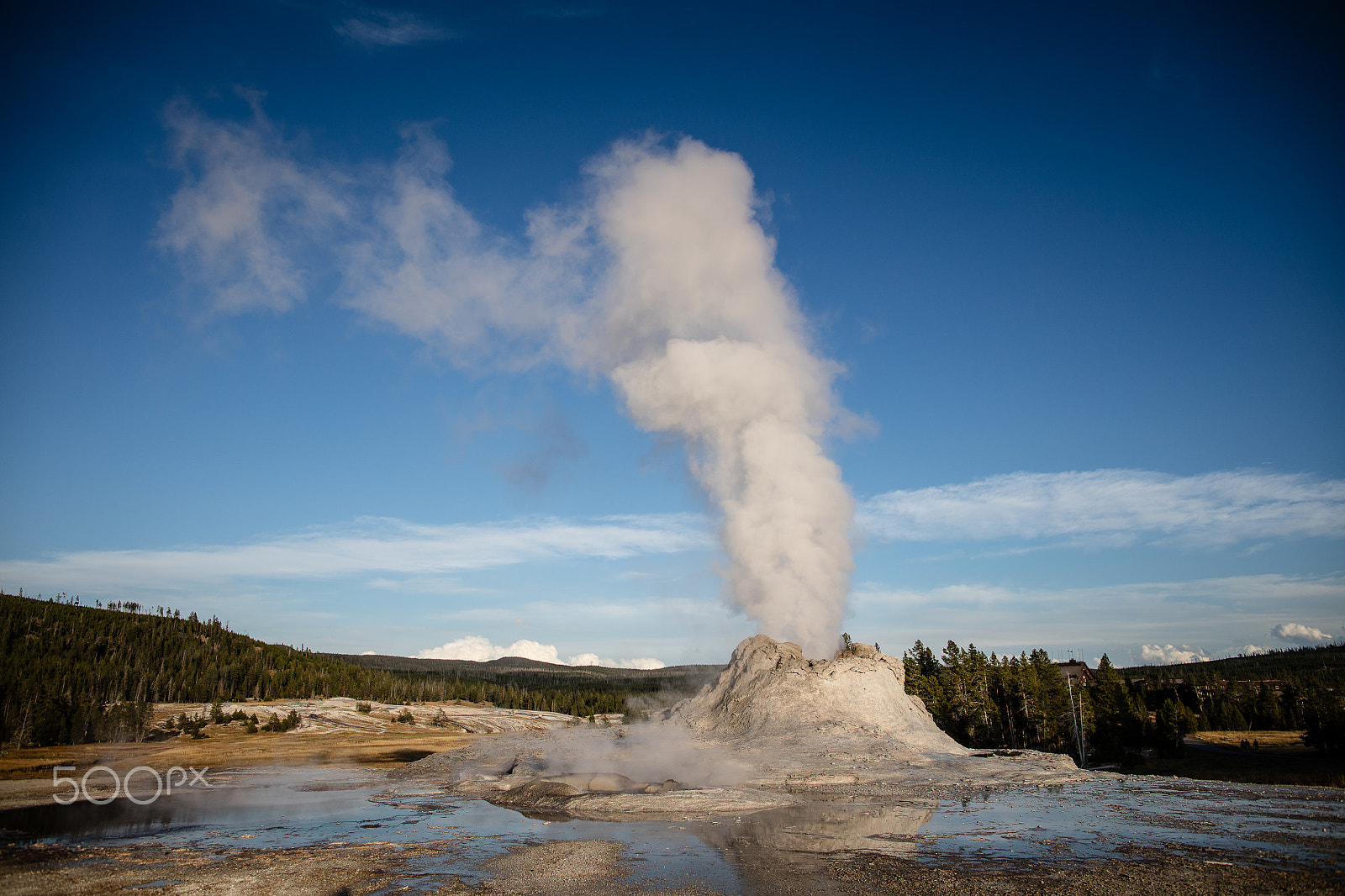 Canon EF 24mm F1.4L II USM sample photo. Castle geyser photography
