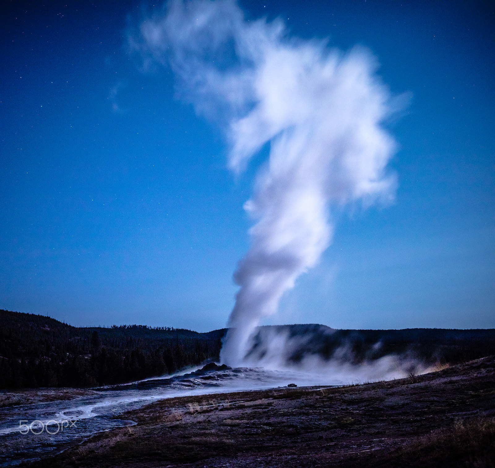 Sigma 50mm F1.4 EX DG HSM sample photo. Old faithful & full moon photography