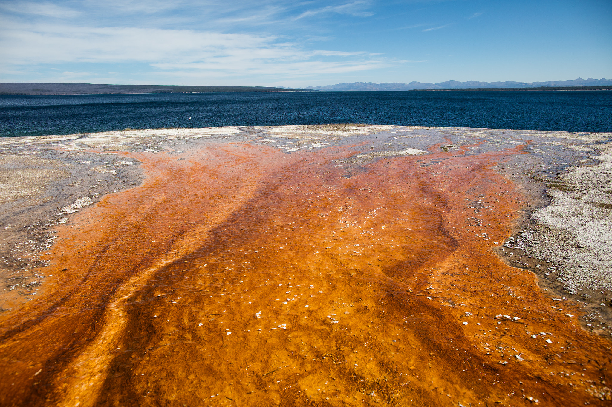 Canon EF 24mm F1.4L II USM sample photo. Yellowstone lake photography
