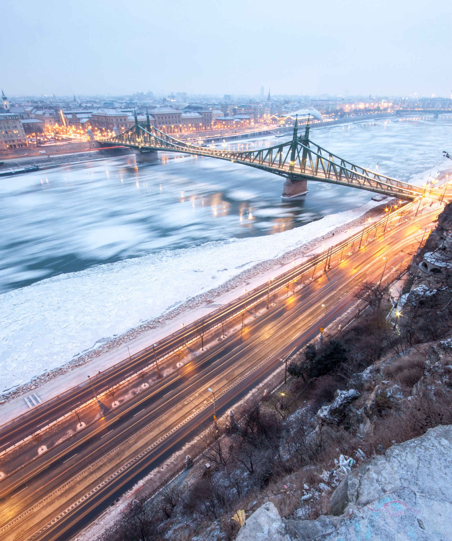 Sigma 10-20mm F4-5.6 EX DC HSM sample photo. Budapest in winter photography