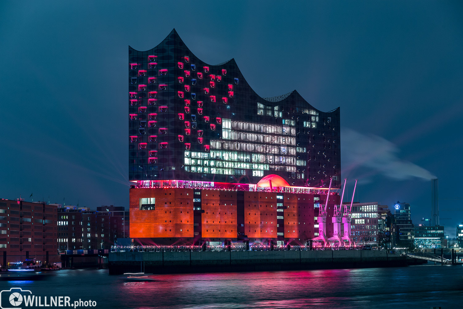 Canon EF 70-200mm F2.8L USM sample photo. Hamburg elbphilharmonie jan2017 photography