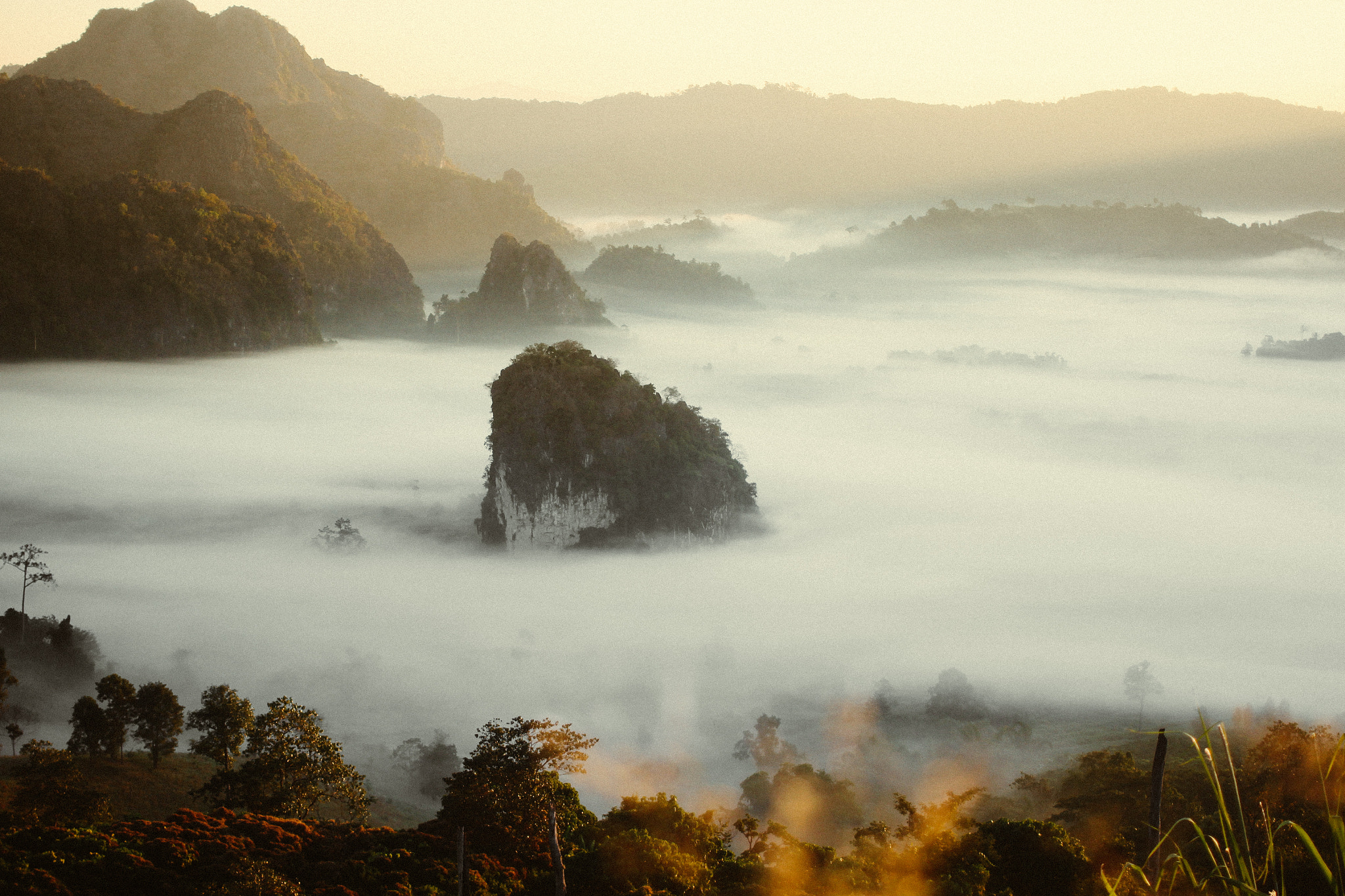 Canon EF 40mm F2.8 STM sample photo. Magic moutain photography